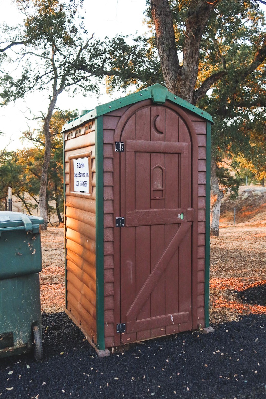 Mommapeggs Getaway in the seirra