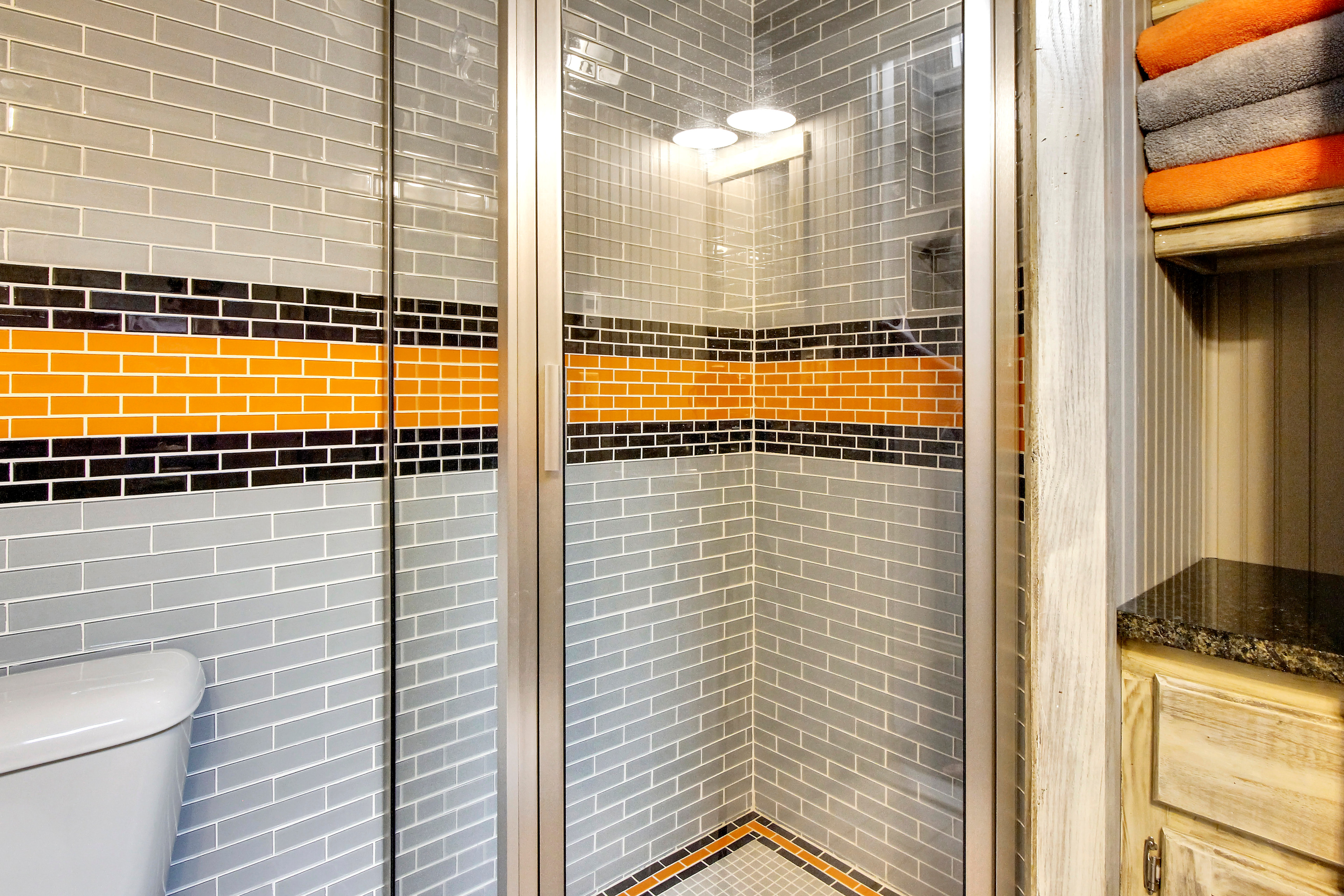 Shower w/ hot & cold water & we provide towels