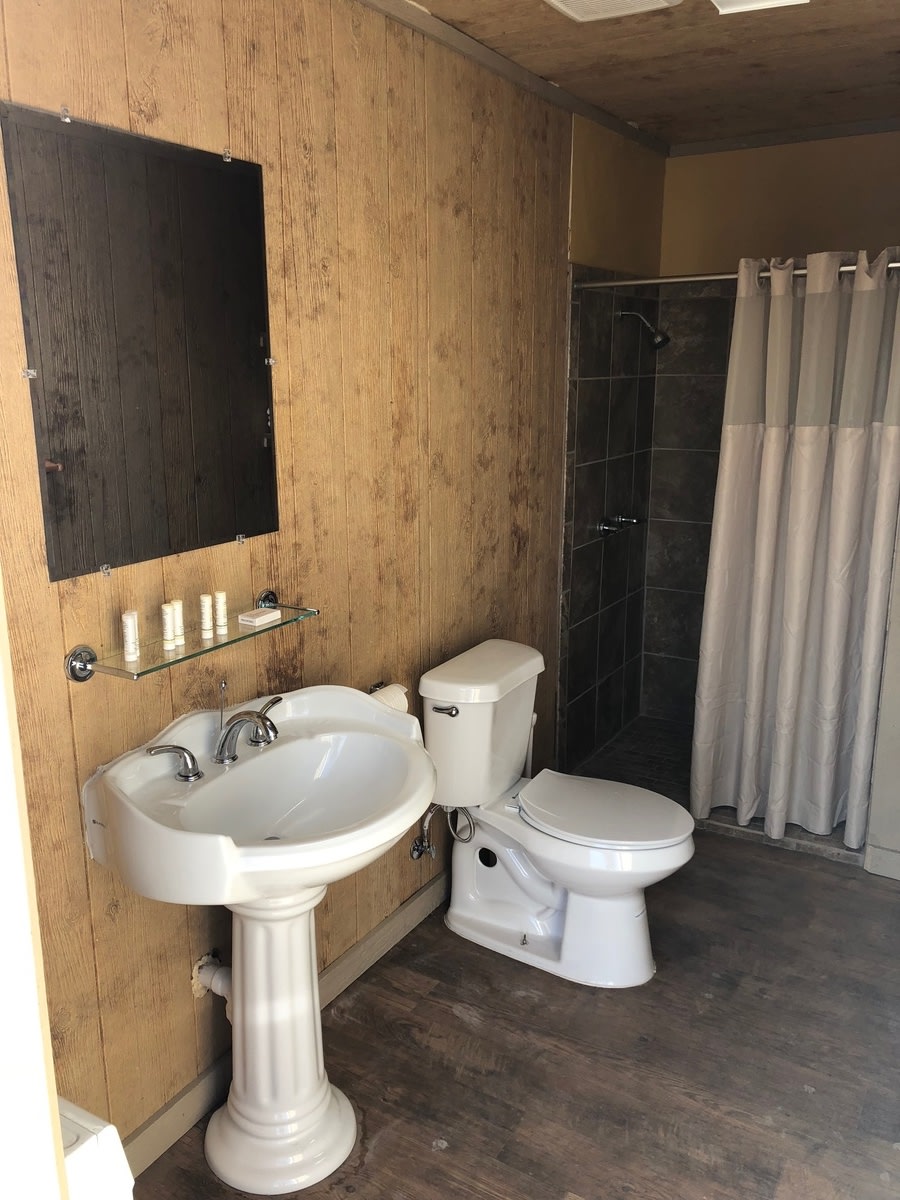 Six person with private bathroom