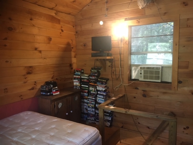 Adin`s river cabin