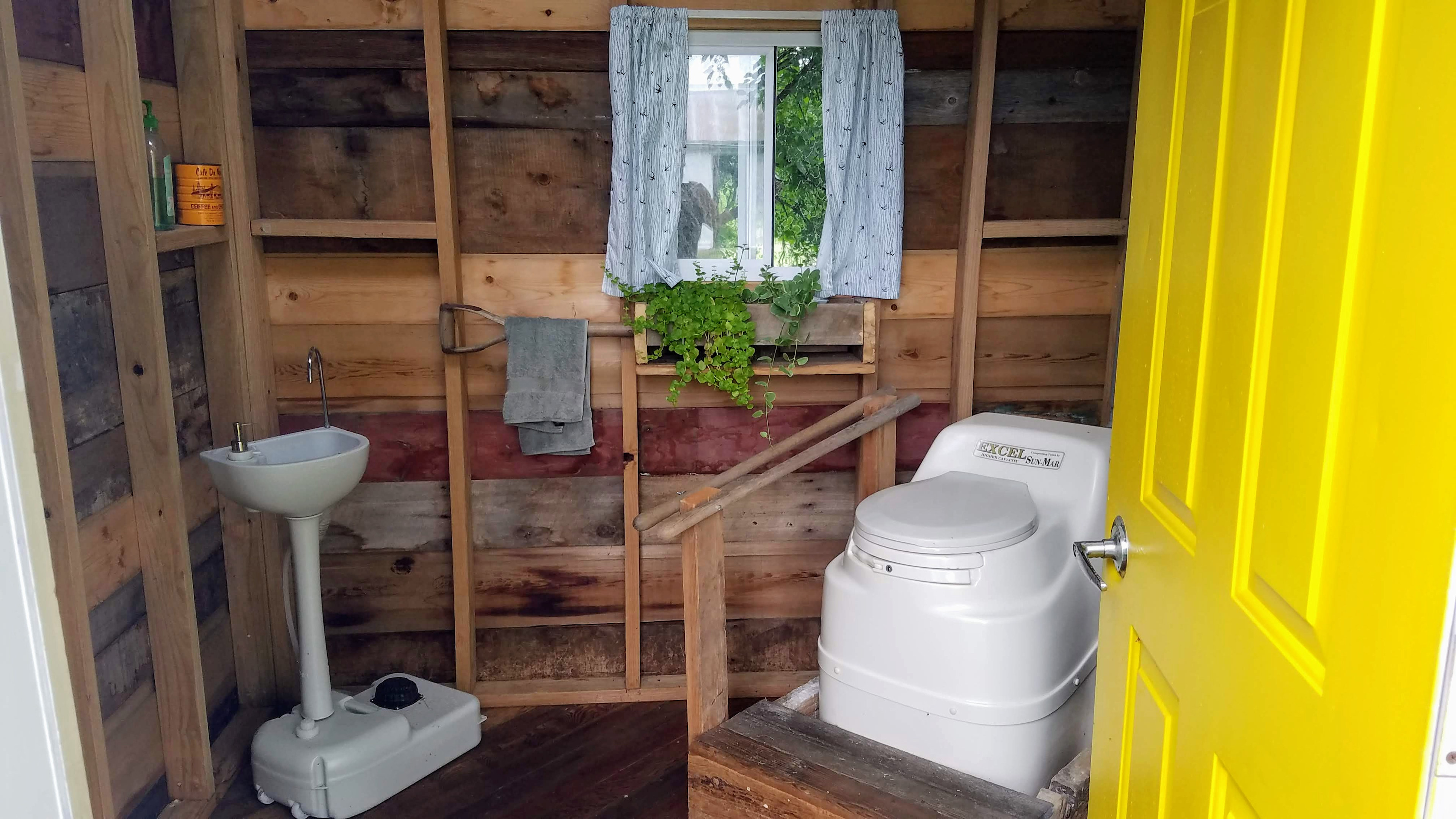 Compost Toilet 