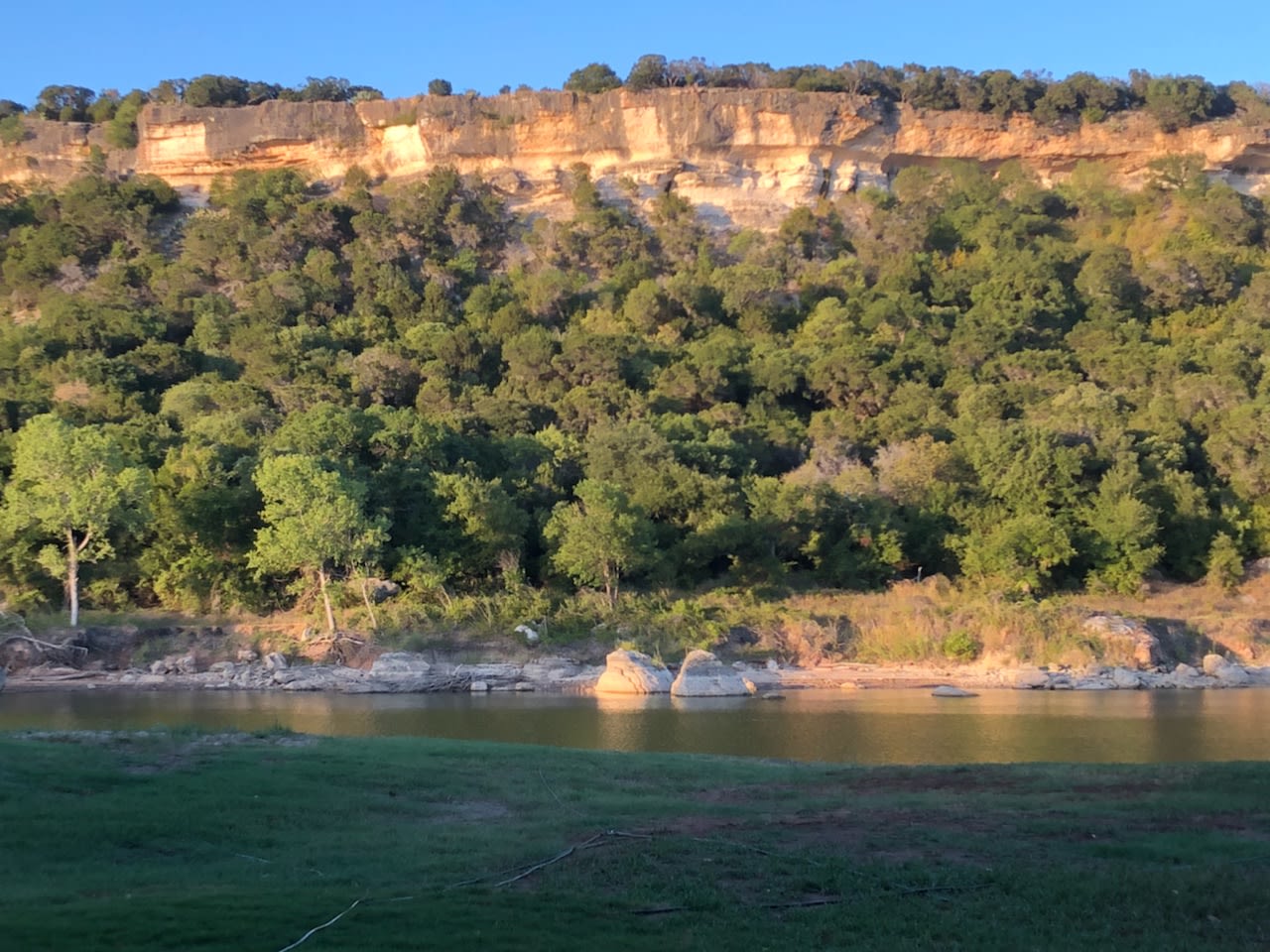 Bee Mountain River Resort