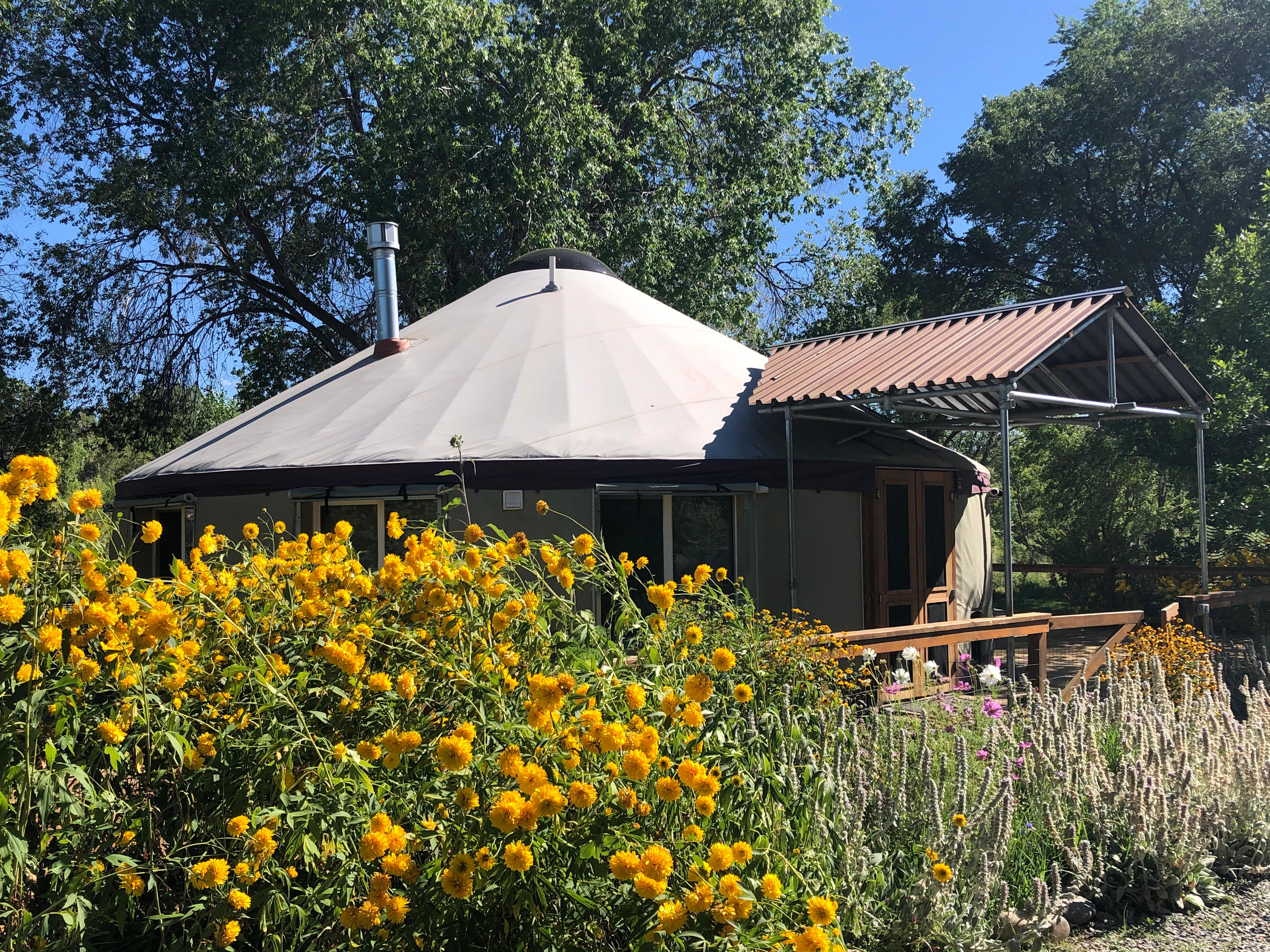 Riverwalk Yurt, luxury on river