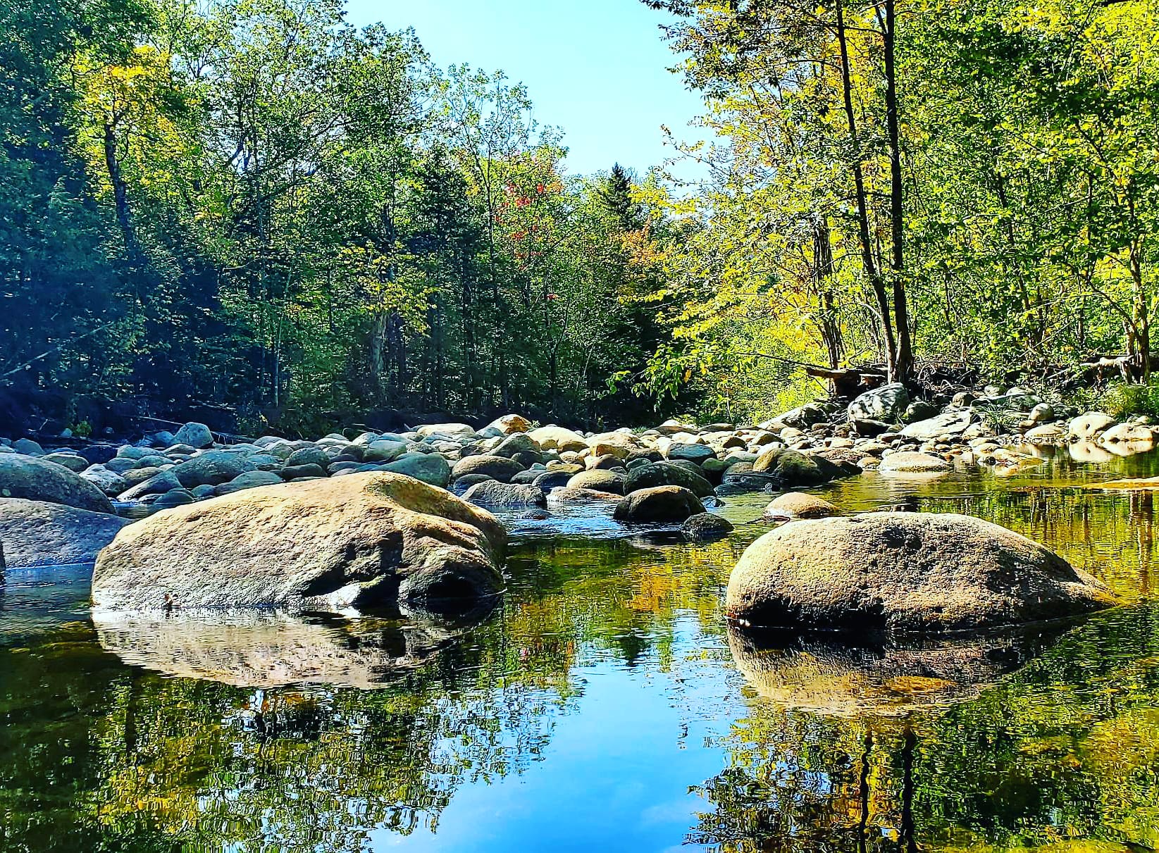 Magical Mountain River retreat
