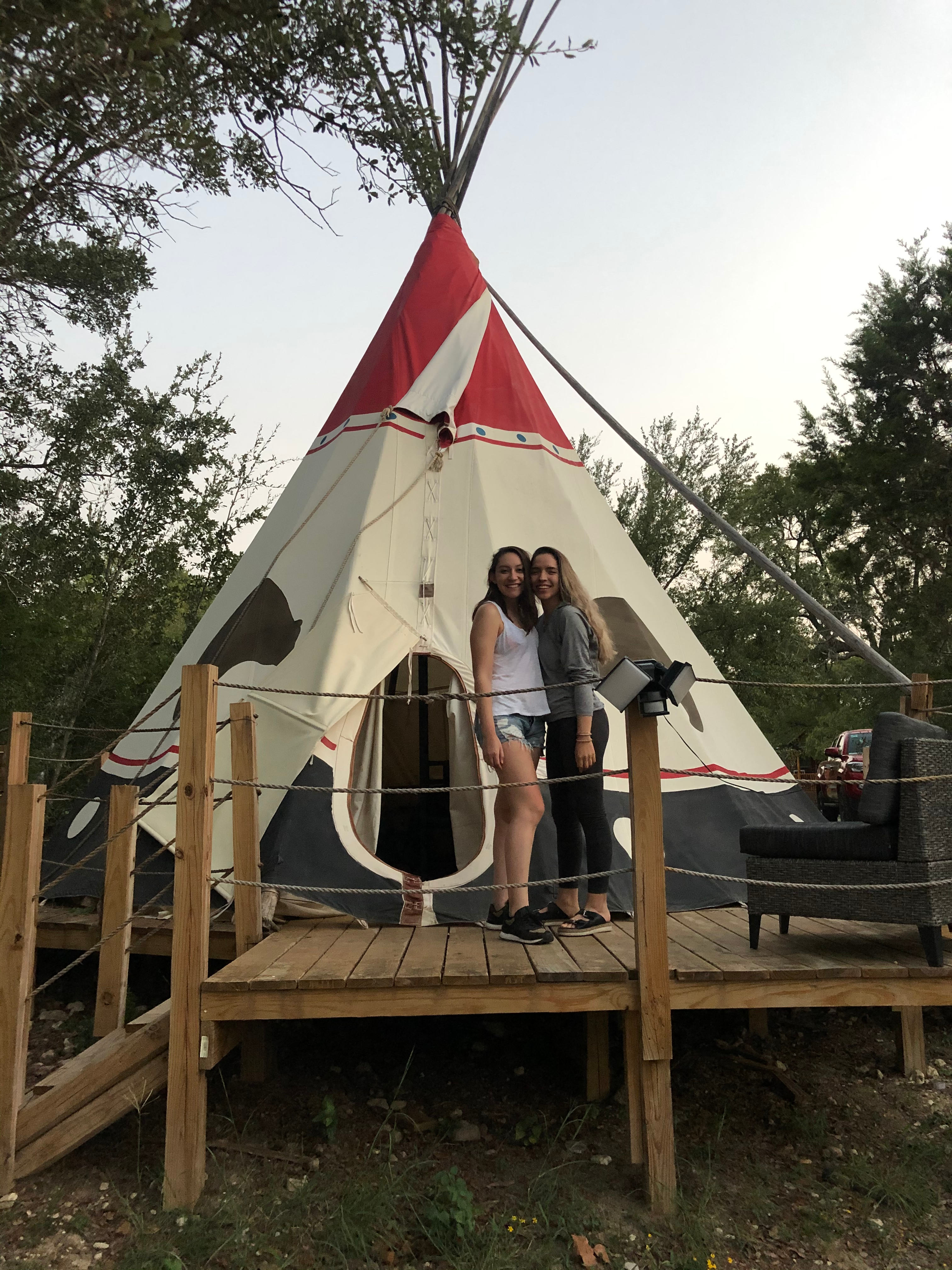 Al’s Hideaway: Hill Country Couples