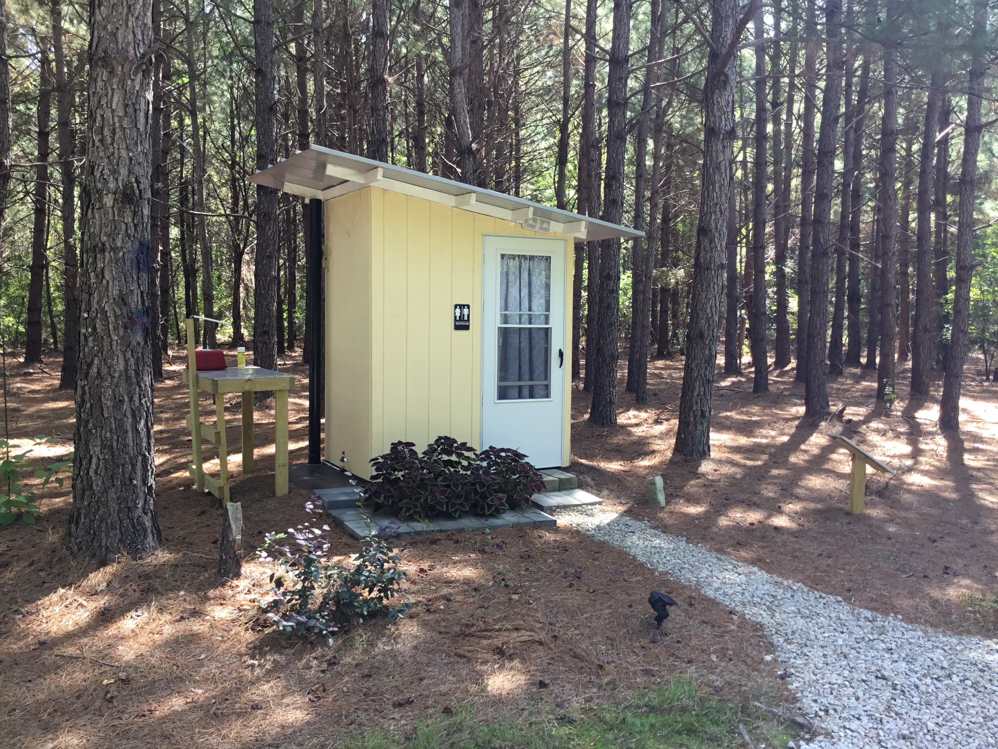 Bathroom/dish washing station