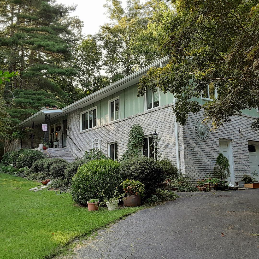 The house where hosts live.