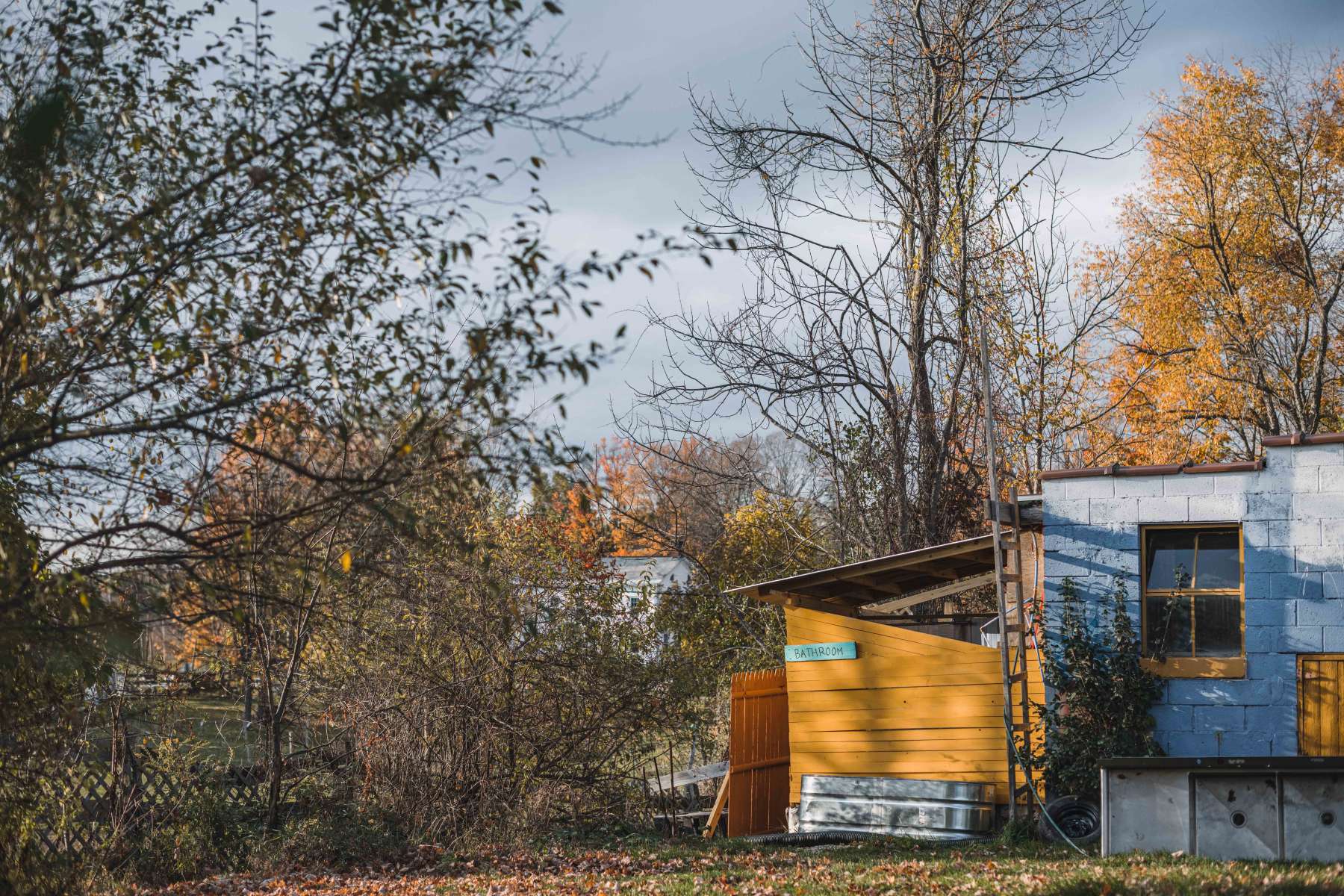 outdoor bathrooms with hot and cold potable well water