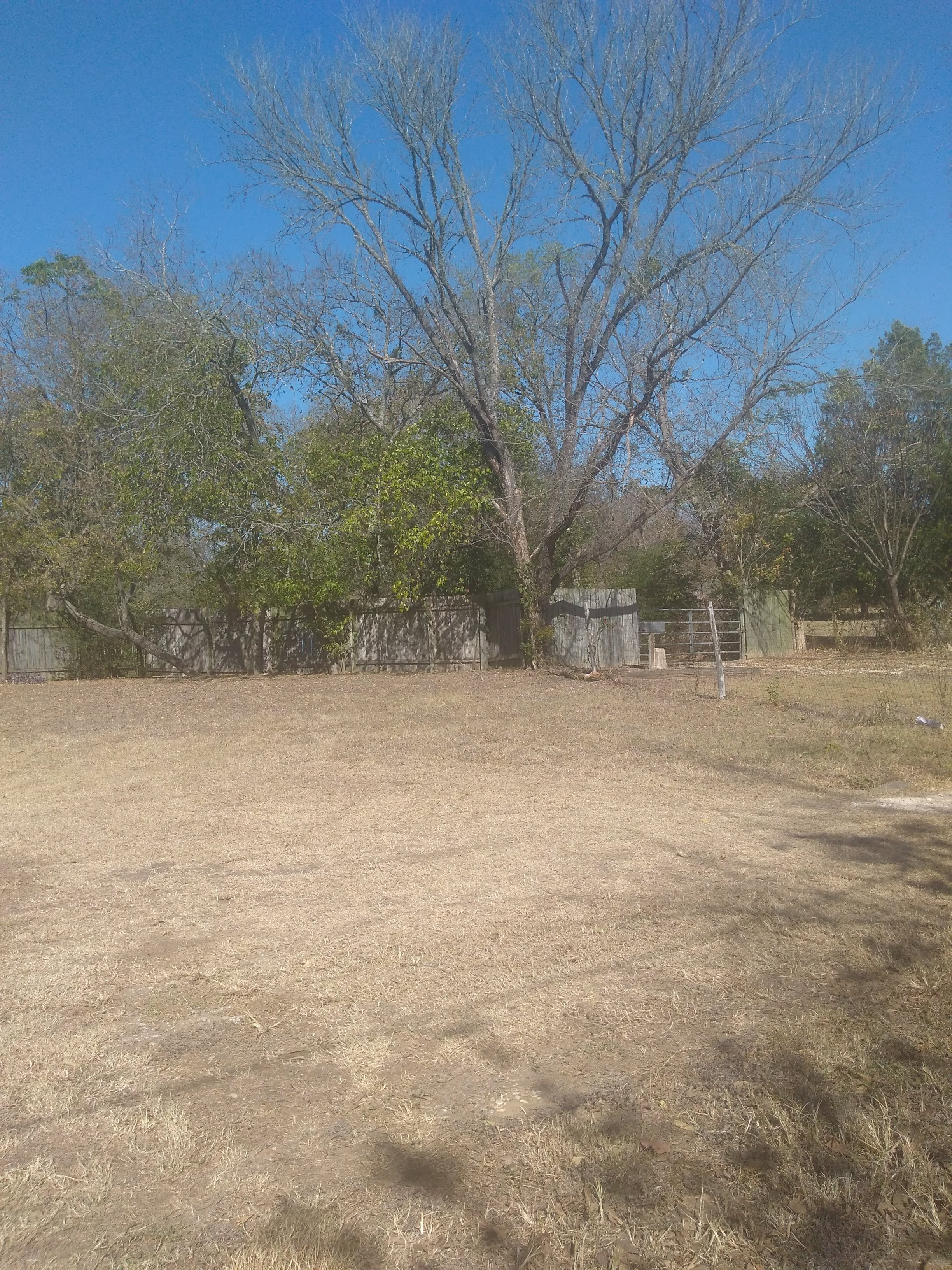 Quiet and peaceful, close to town