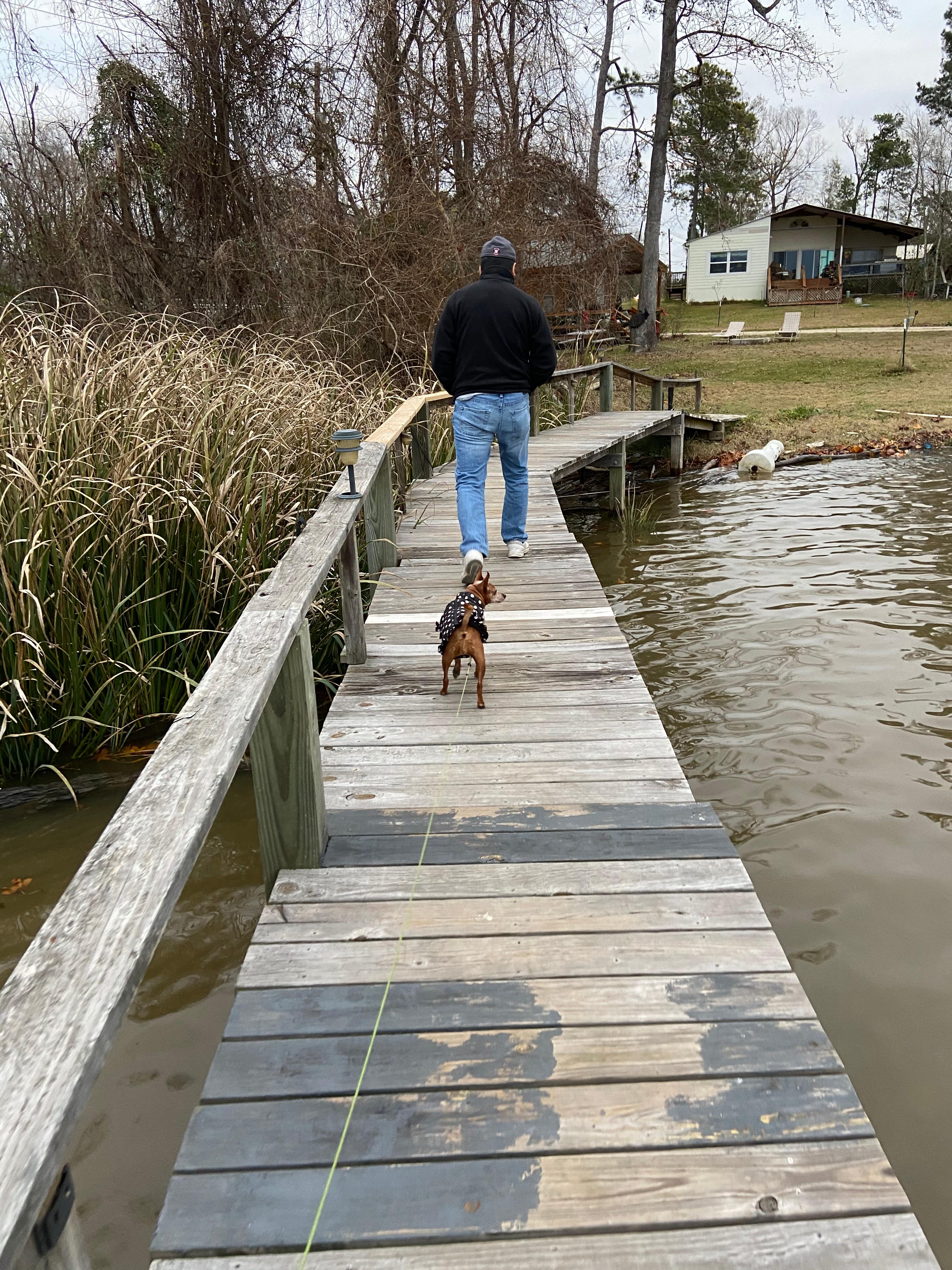 B&R Lakeside Cabins & RVs