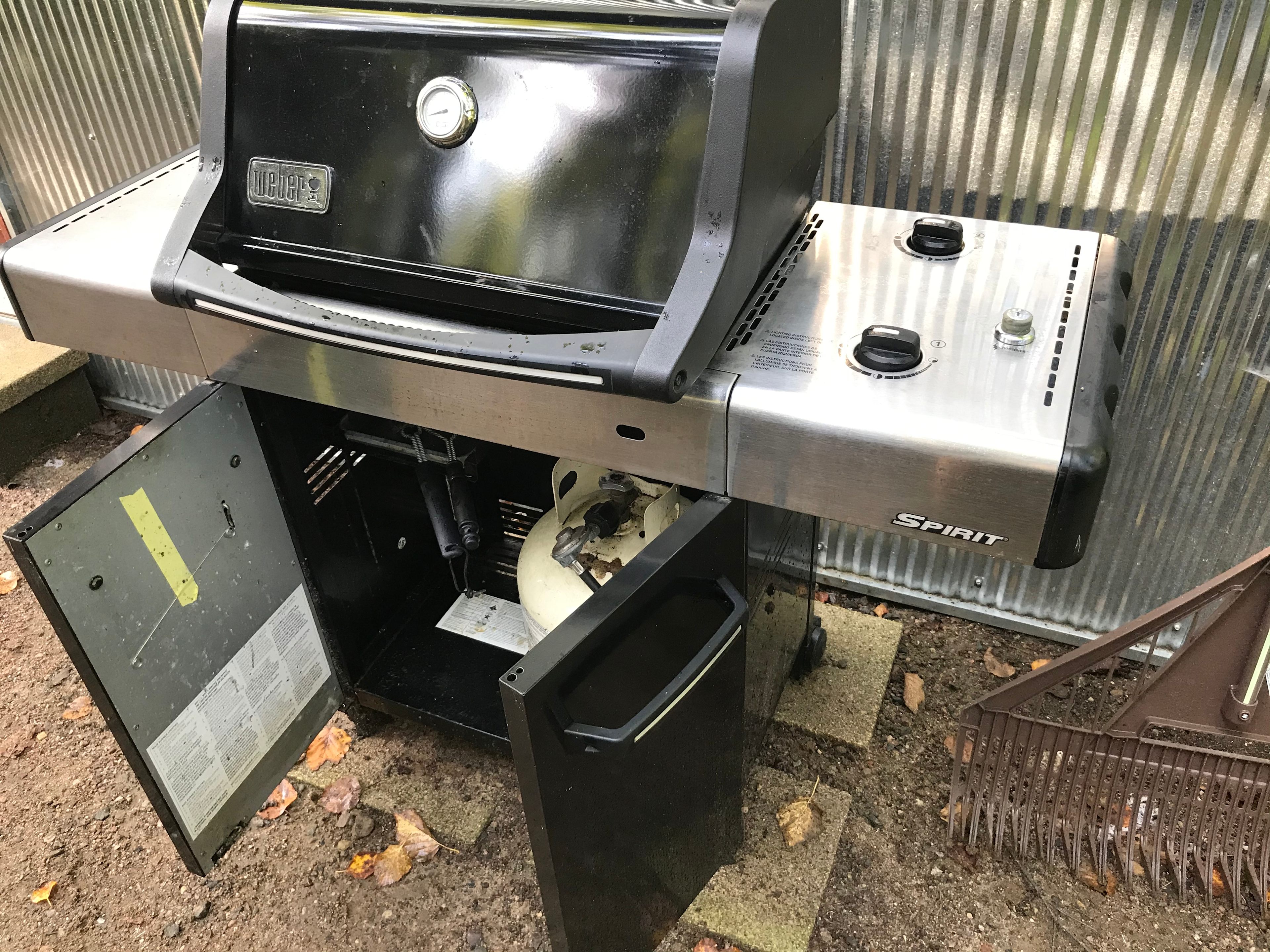 Instructions provided.  Extra tank will be left in Gazebo,...if needed. Please clean grill and surfaces of food when done (prevents vermin).  Much thanks.