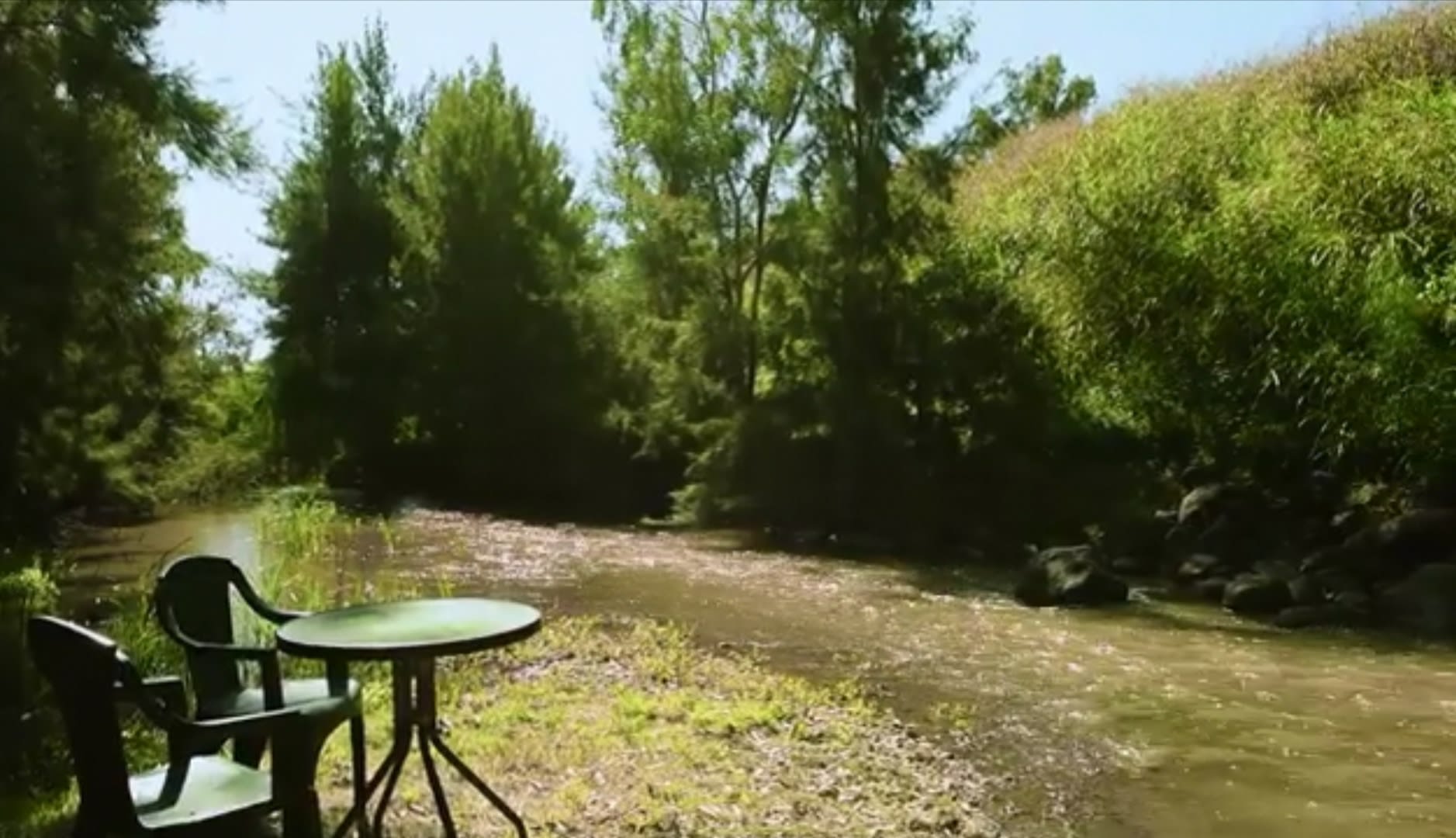 The Peel River is at the foot of our property and a 400m walk from the campsite