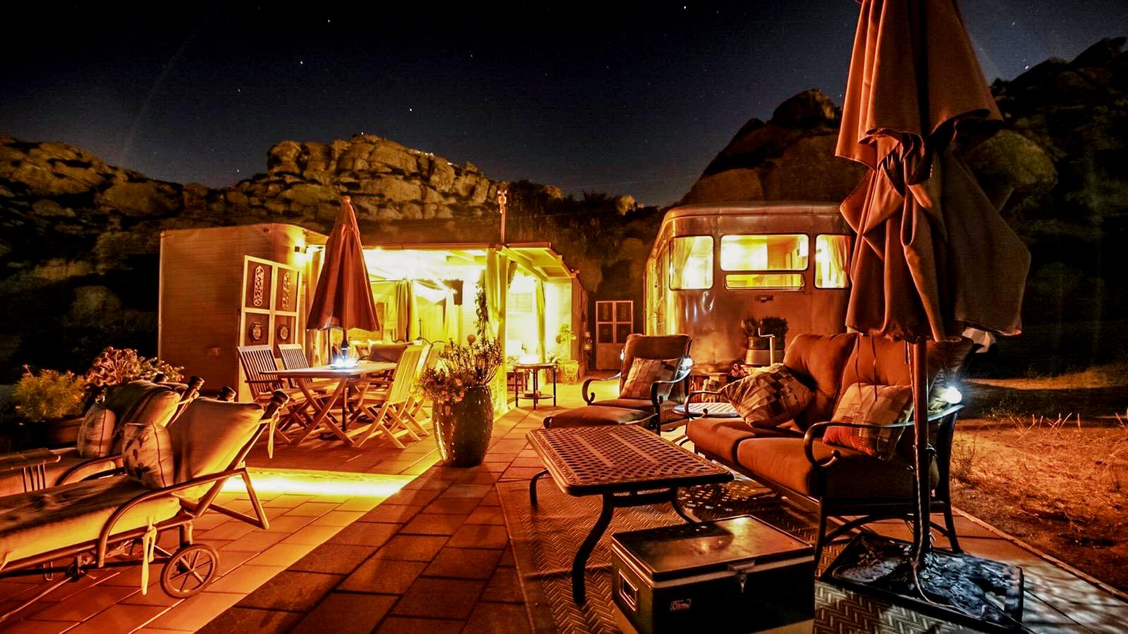 Awesome night photo by @juiceboxdrinker.