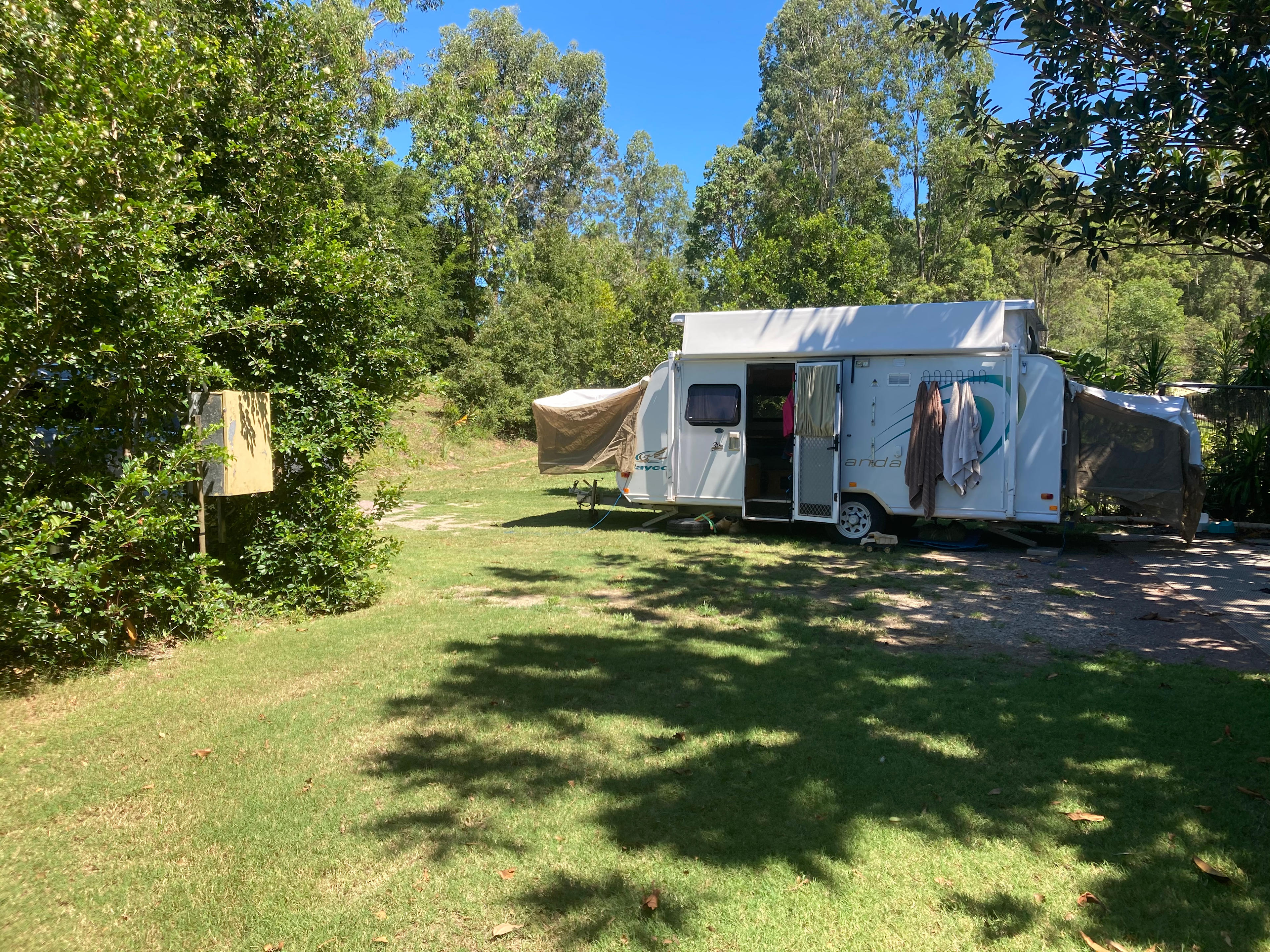 The set up in paradise 