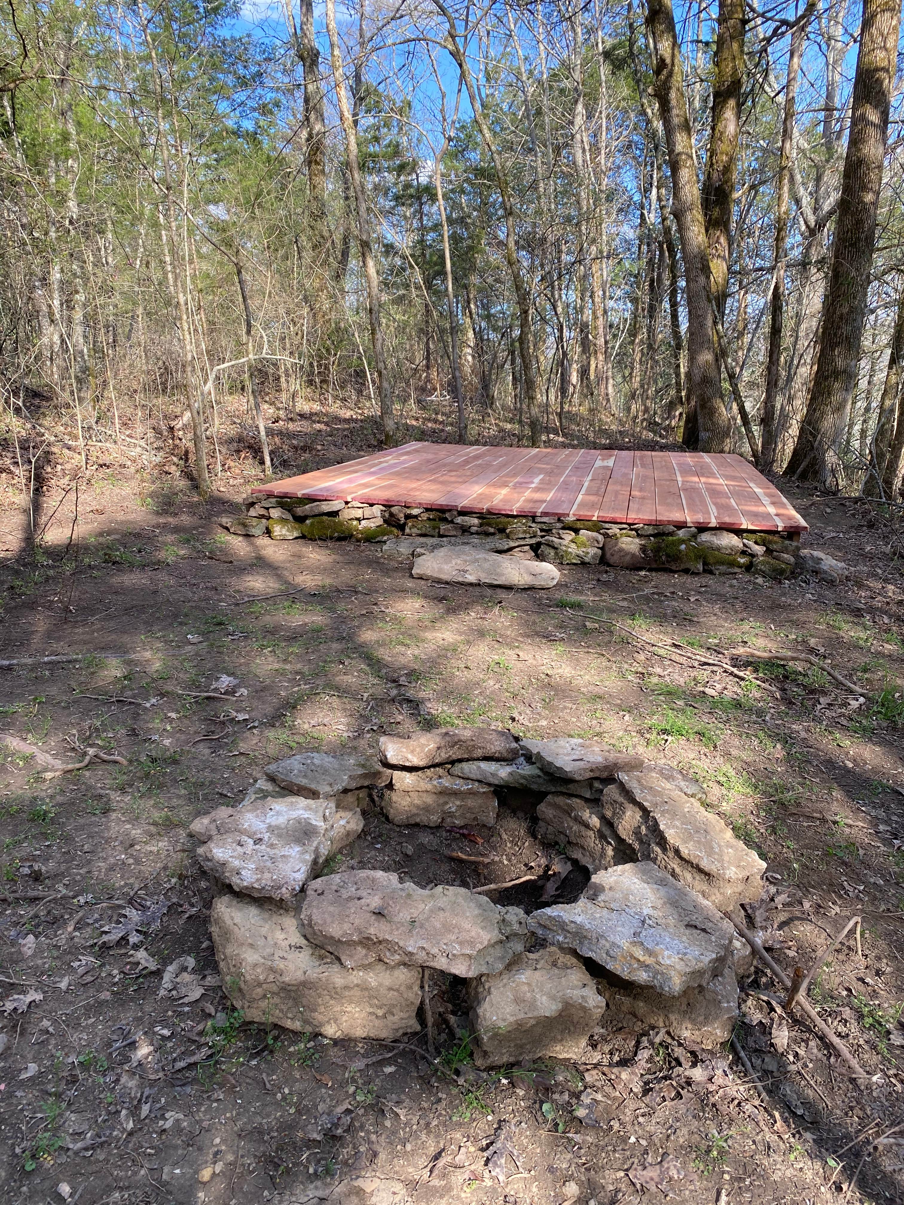 Cumberland Cliffside Campsite with firepit 