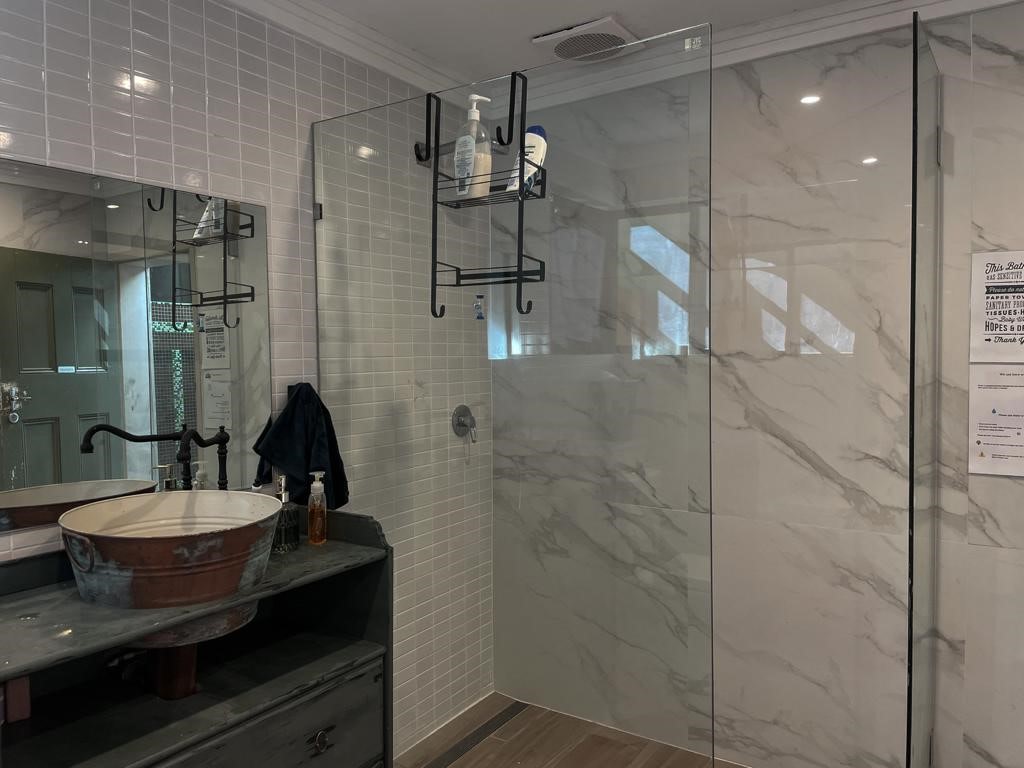 La Pinata Farm Stay Barn