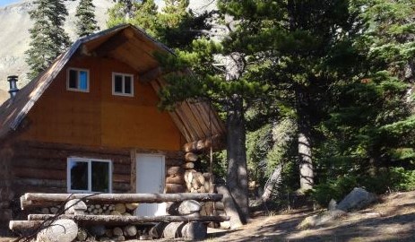 Log Cabins / Camping in Gold Bridge