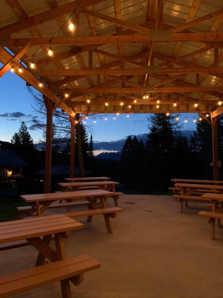Timber Wolf Resort & Jeep Rentals