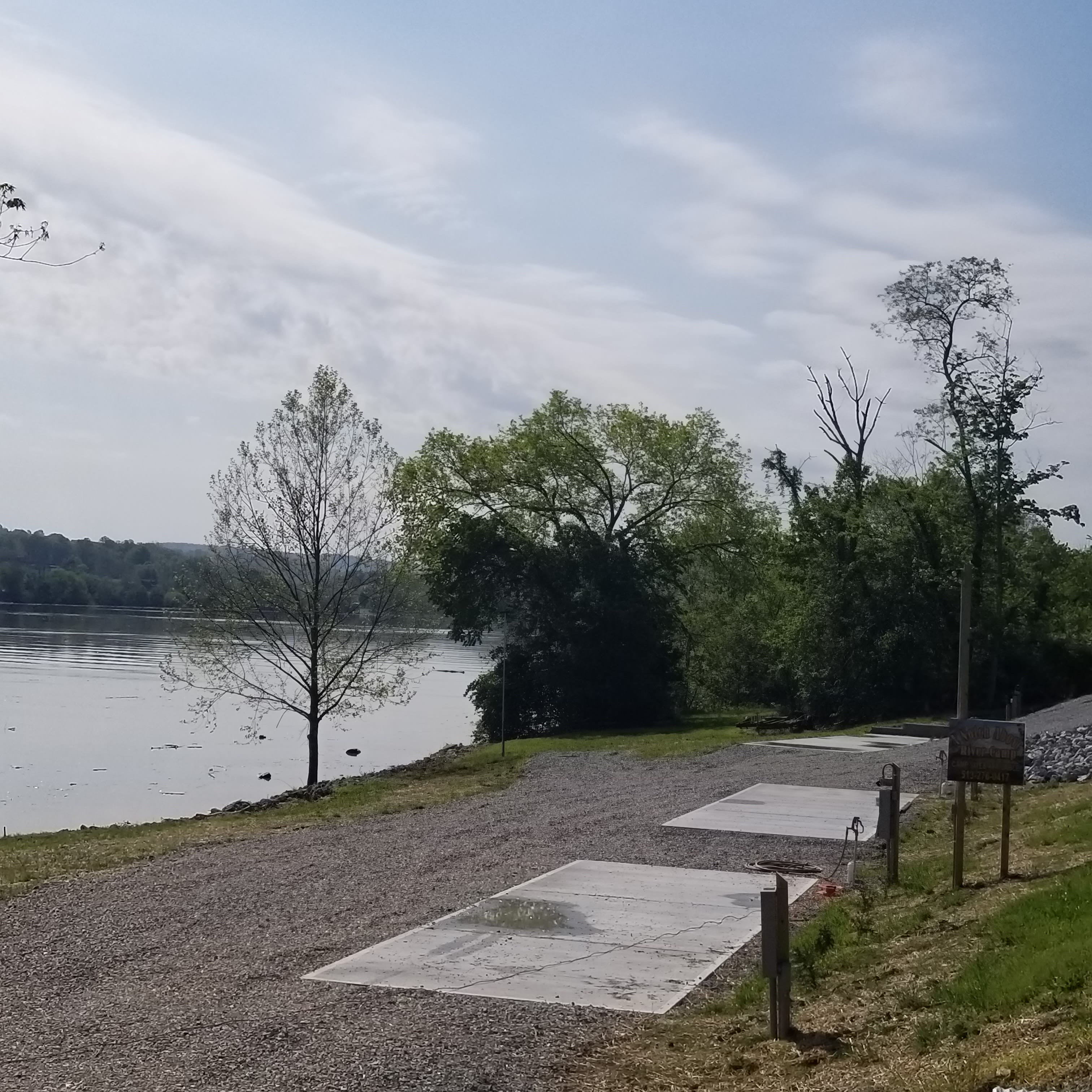 A Notch Above-RV Riverside Campsite