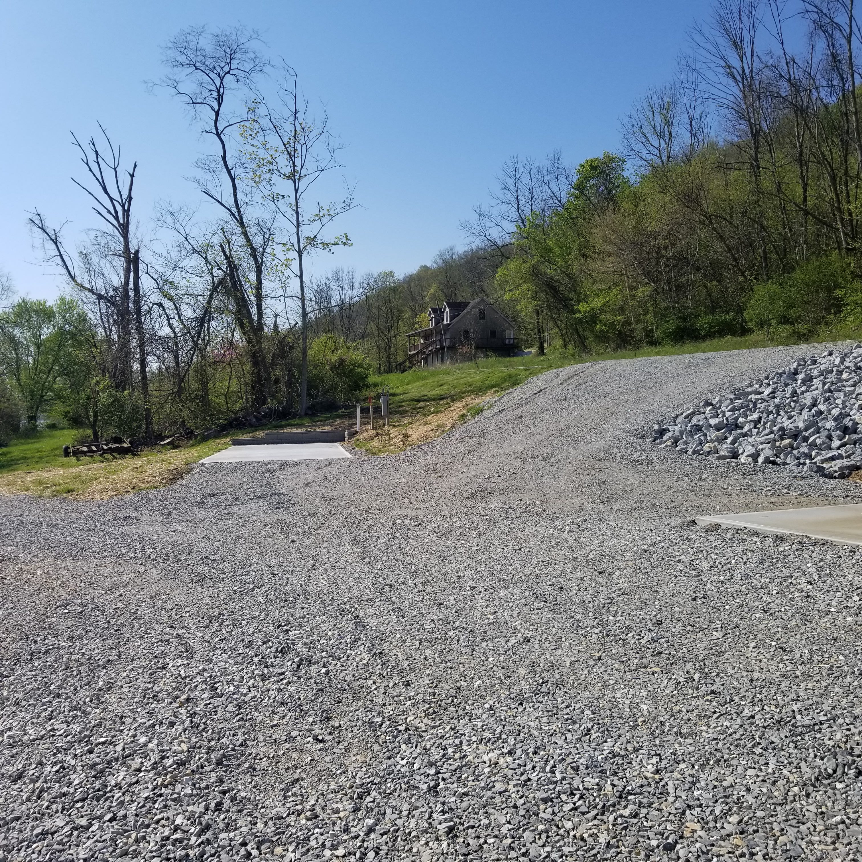 A Notch Above-RV Riverside Campsite