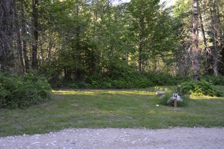 Site #4 Tent or RV up to 28 feet.