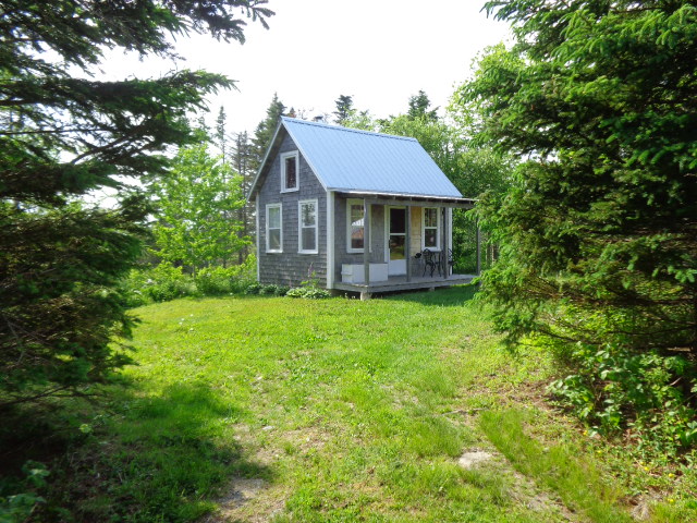 Hilltop Farm Cabin...home away from home