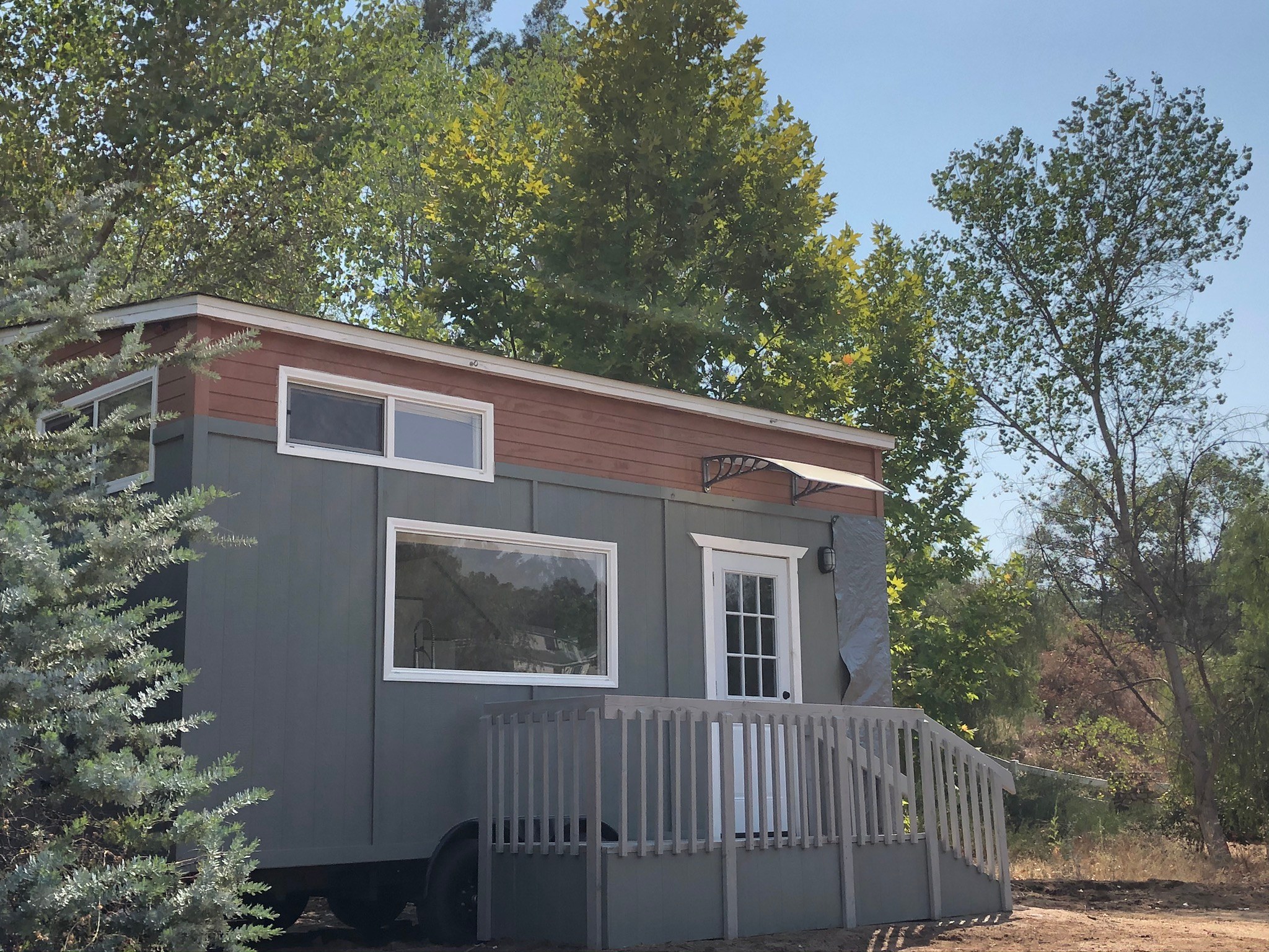 A Tiny House shares the parcel (and can be rented as well).