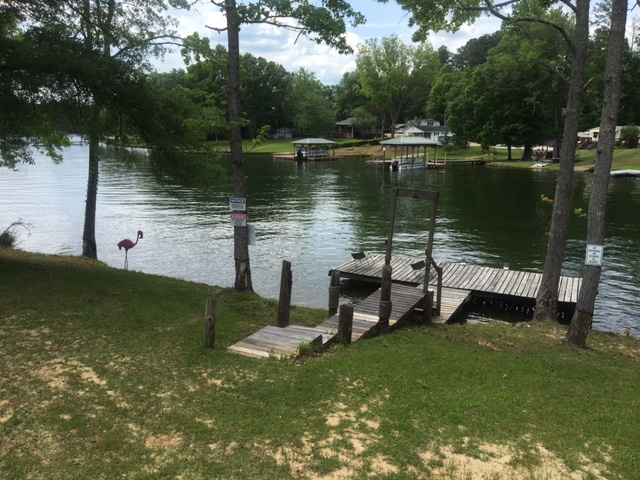 Montana Avenue Lakeside Campground Community Dock.

Private Docks/Boat Slips available to Rent