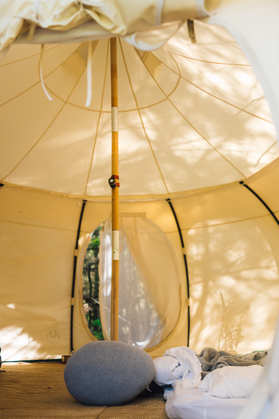 Who makes their bed when on an escape?  