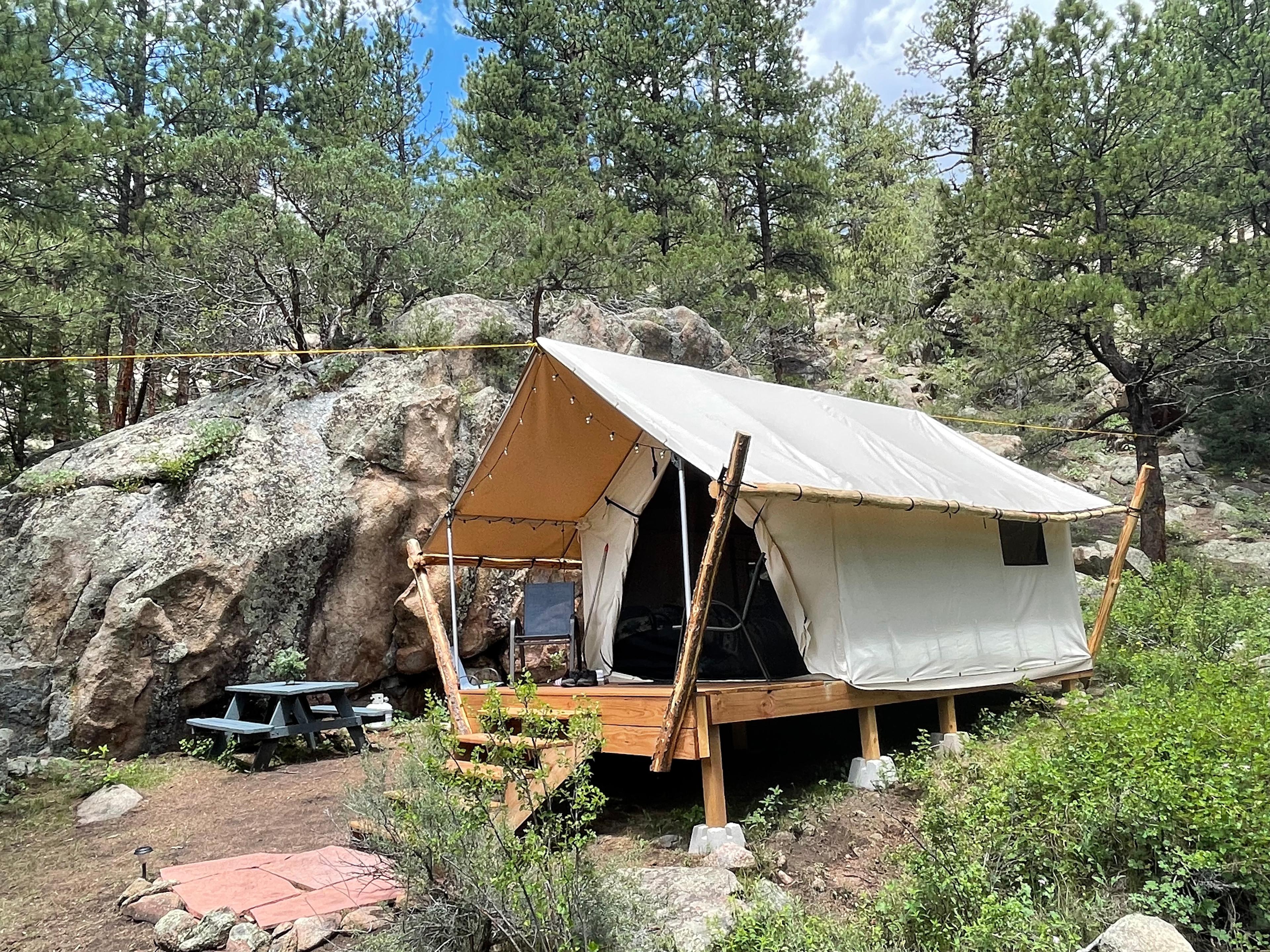 Step into an exemplary setting and leave your issues behind!