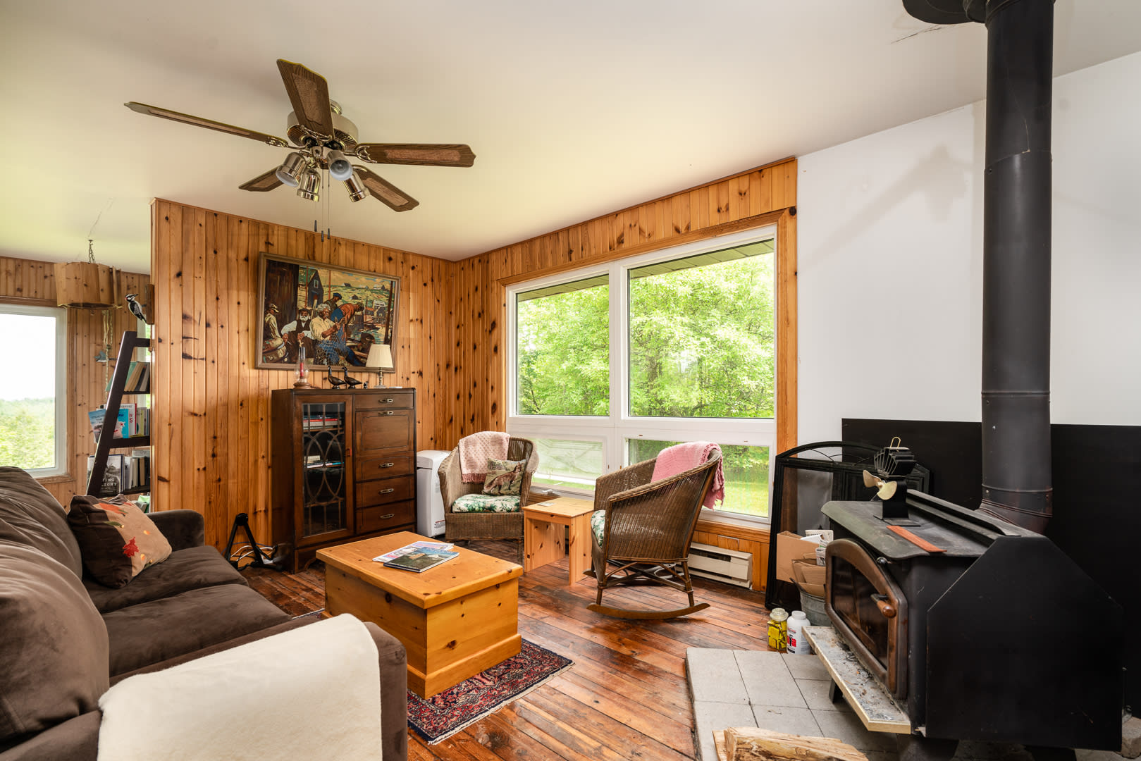 Secluded Bungalow on River & Trails