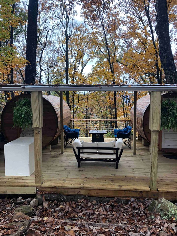 Eco-Friendly Tree House Pods for a Georgia Glamping Experience