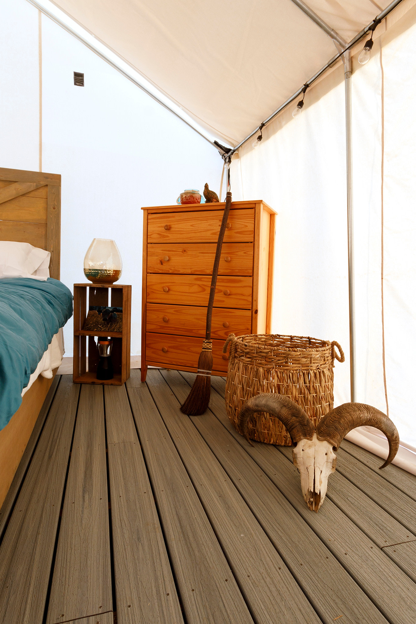 Glamping by North Santiam River