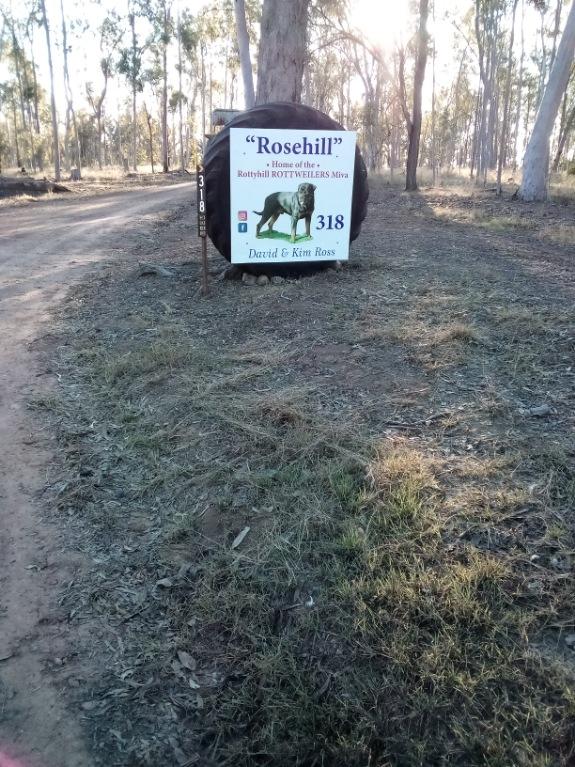 Entry off Glen Echo Road to Rosehill 