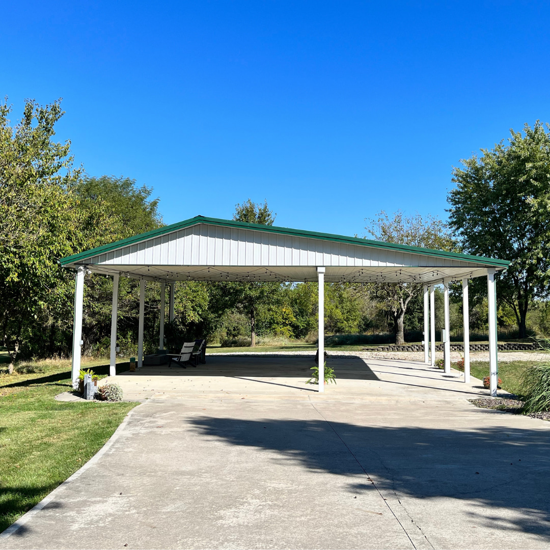 Farm Land. Full RV Hookup.