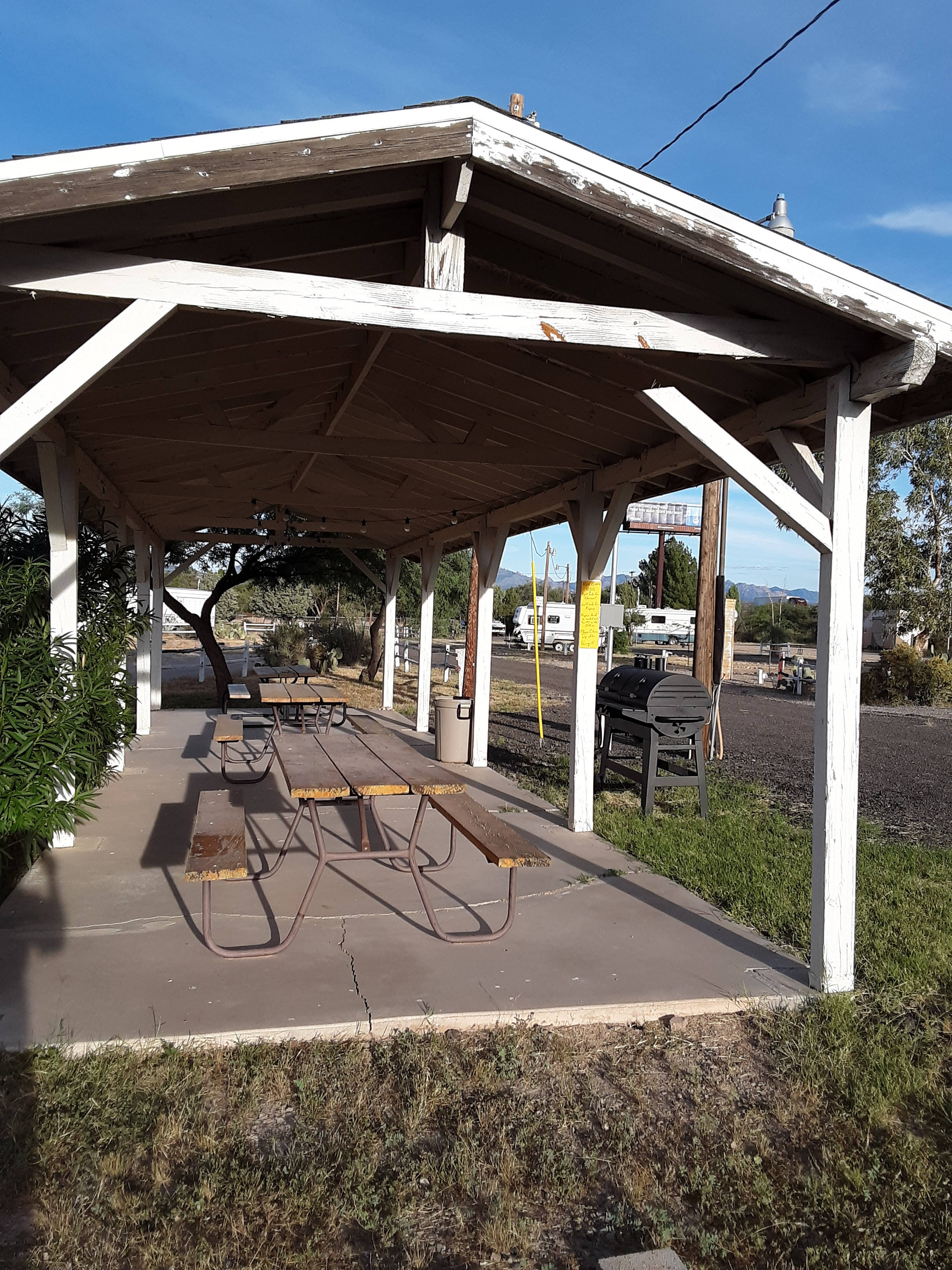 Benson Redbarn and Fixins'