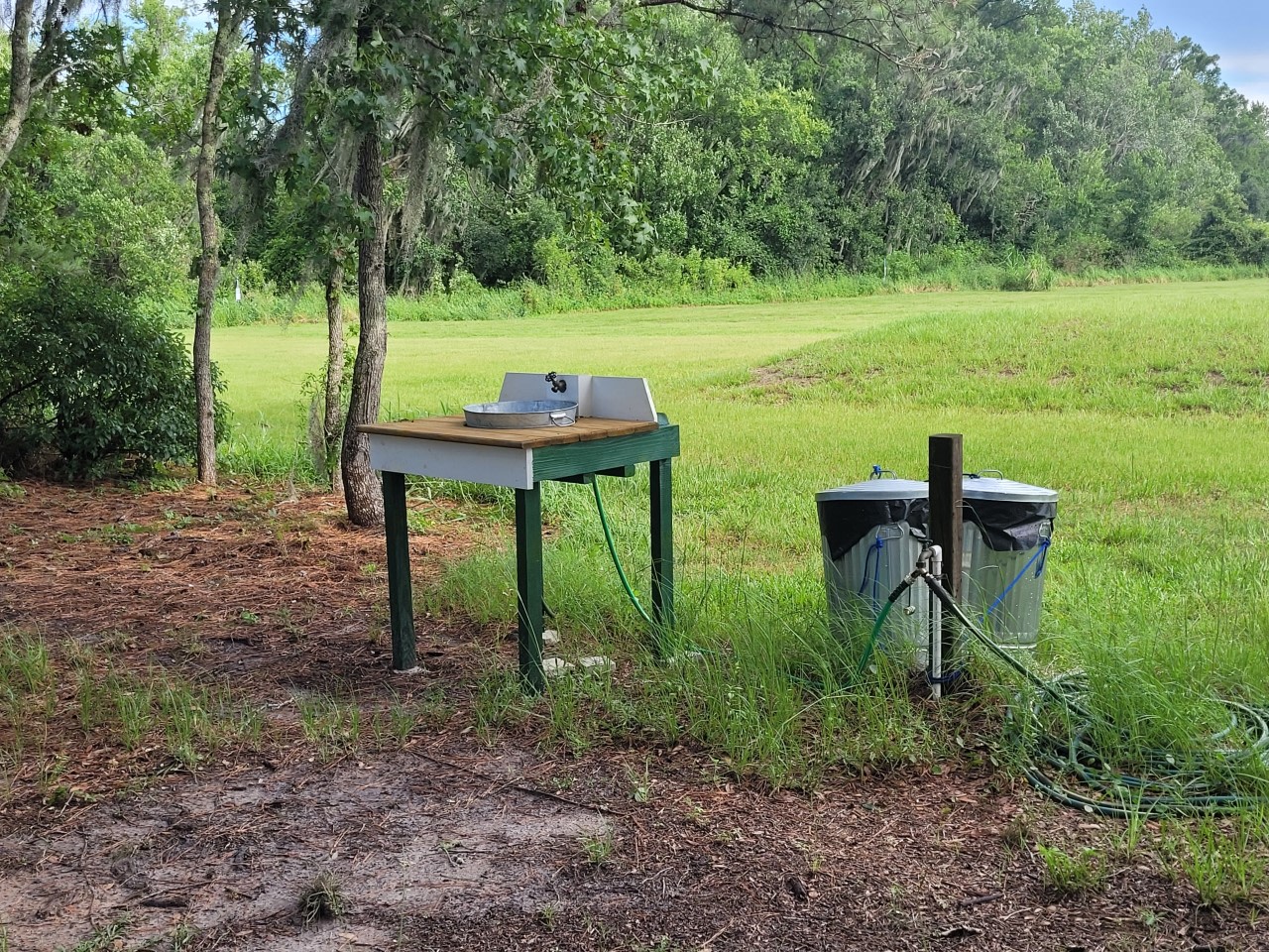 Wash basin and water supply