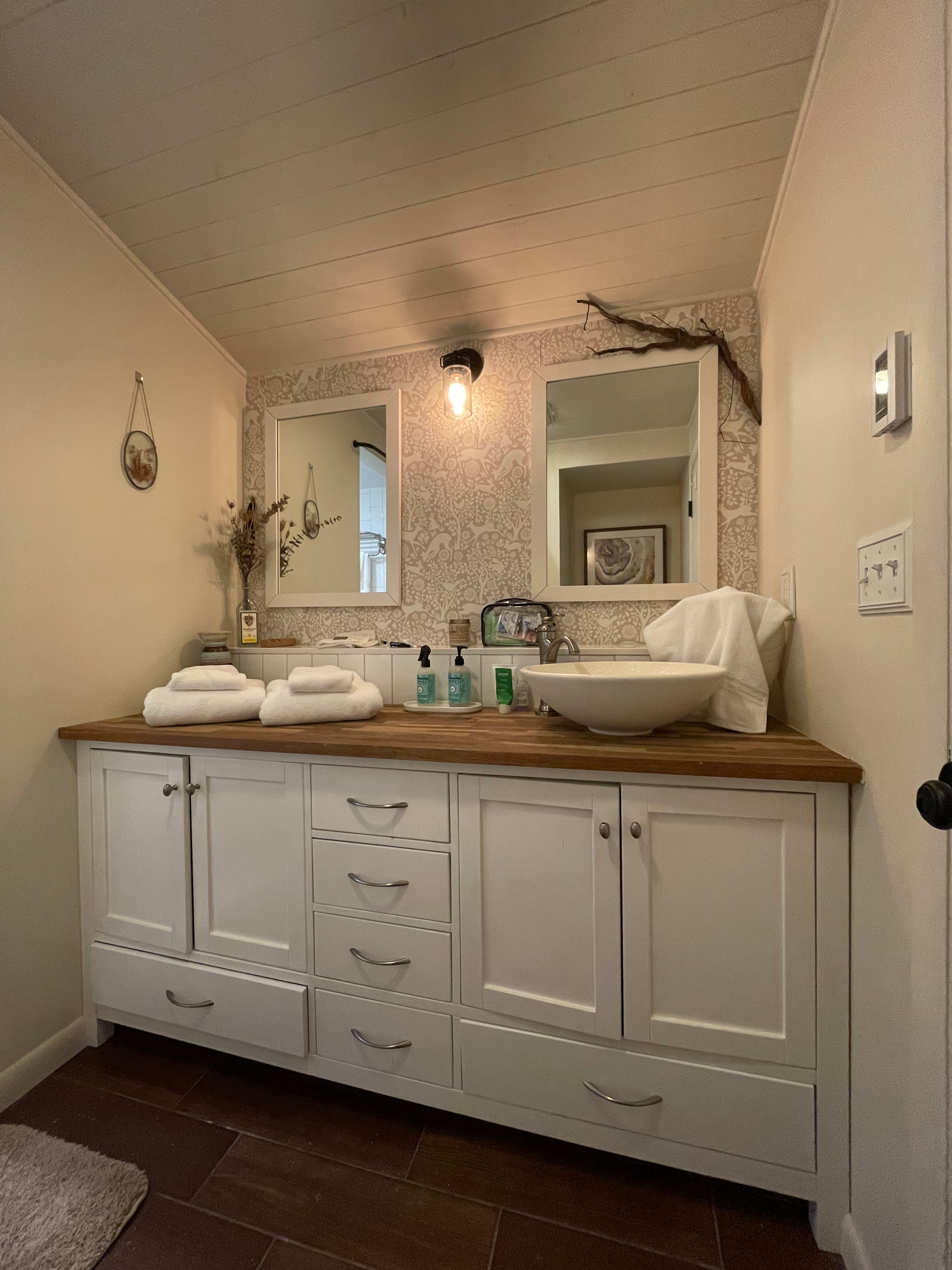 Pocono Cabin With No Name