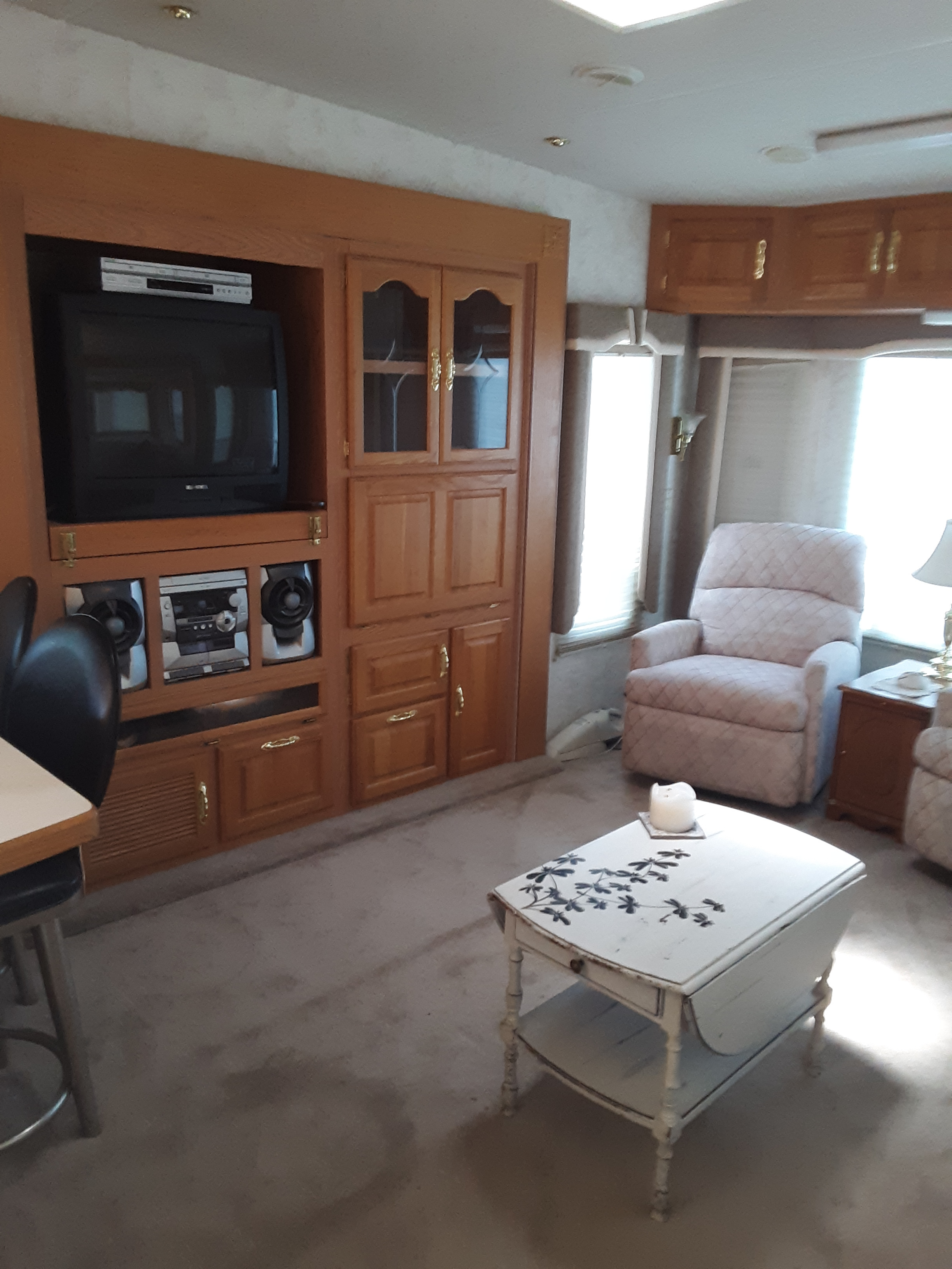 Benson Redbarn and Fixins'