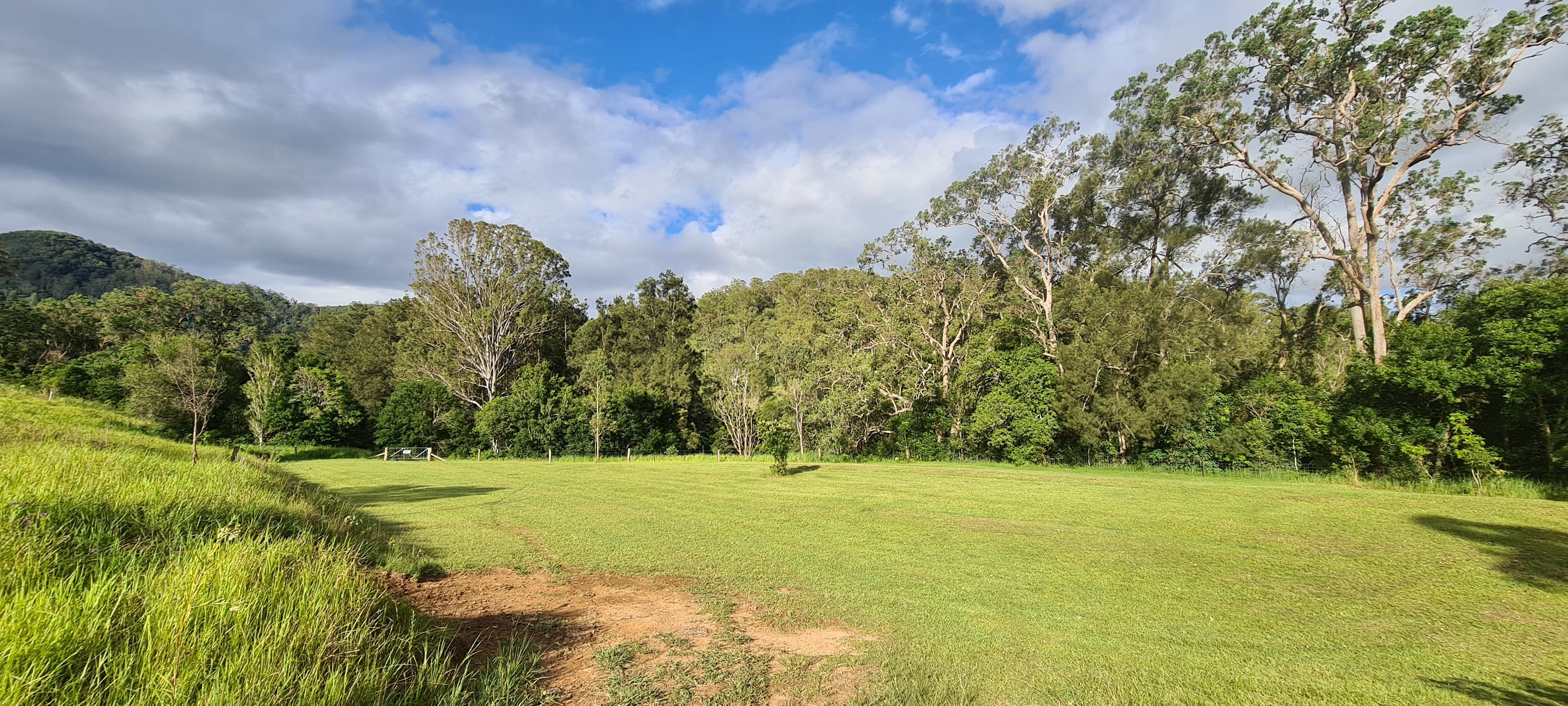 Oxley Riverside Campsites