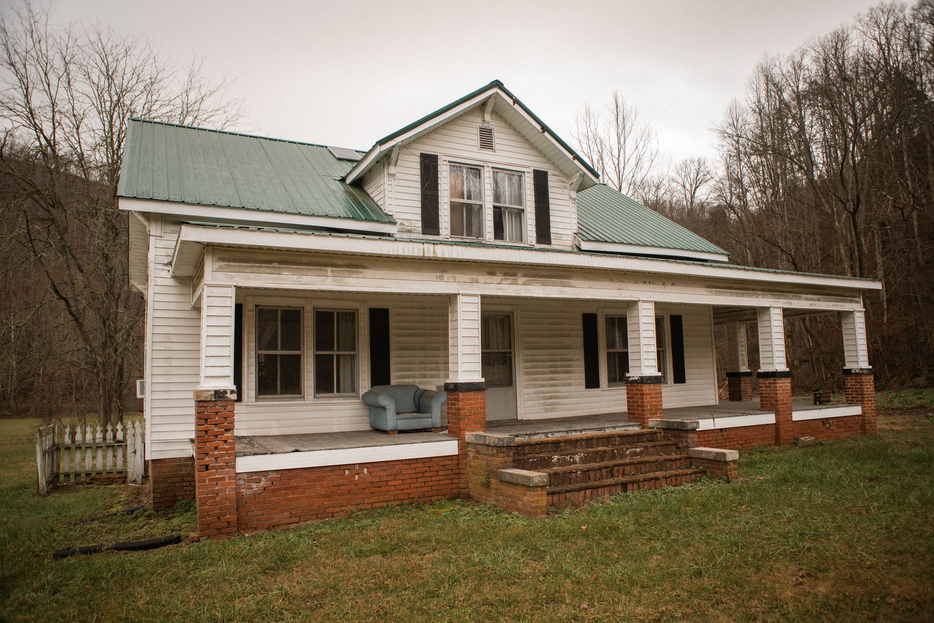 Here is the front view of the house. 