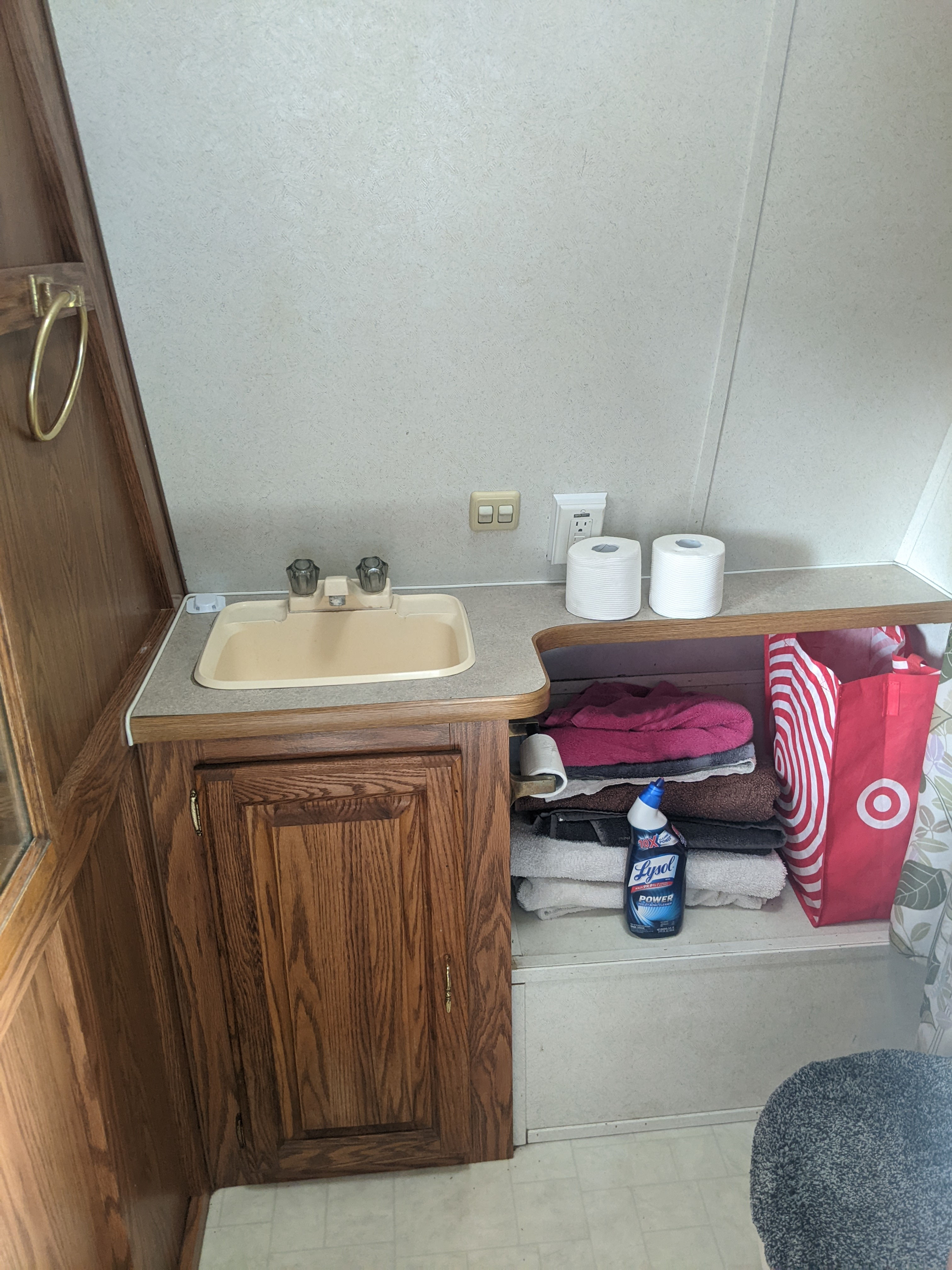 Bathroom in toyhauler