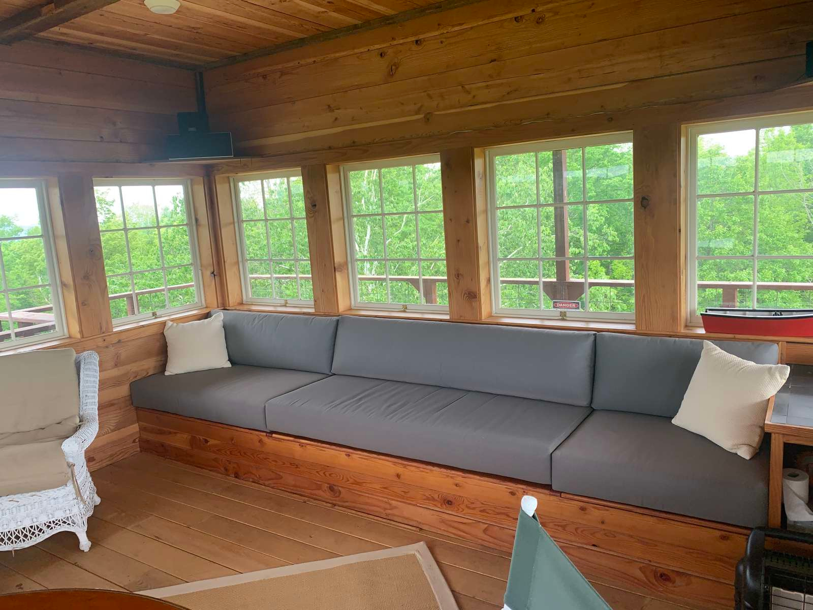 Slateville Lookout & Cabin Retreat