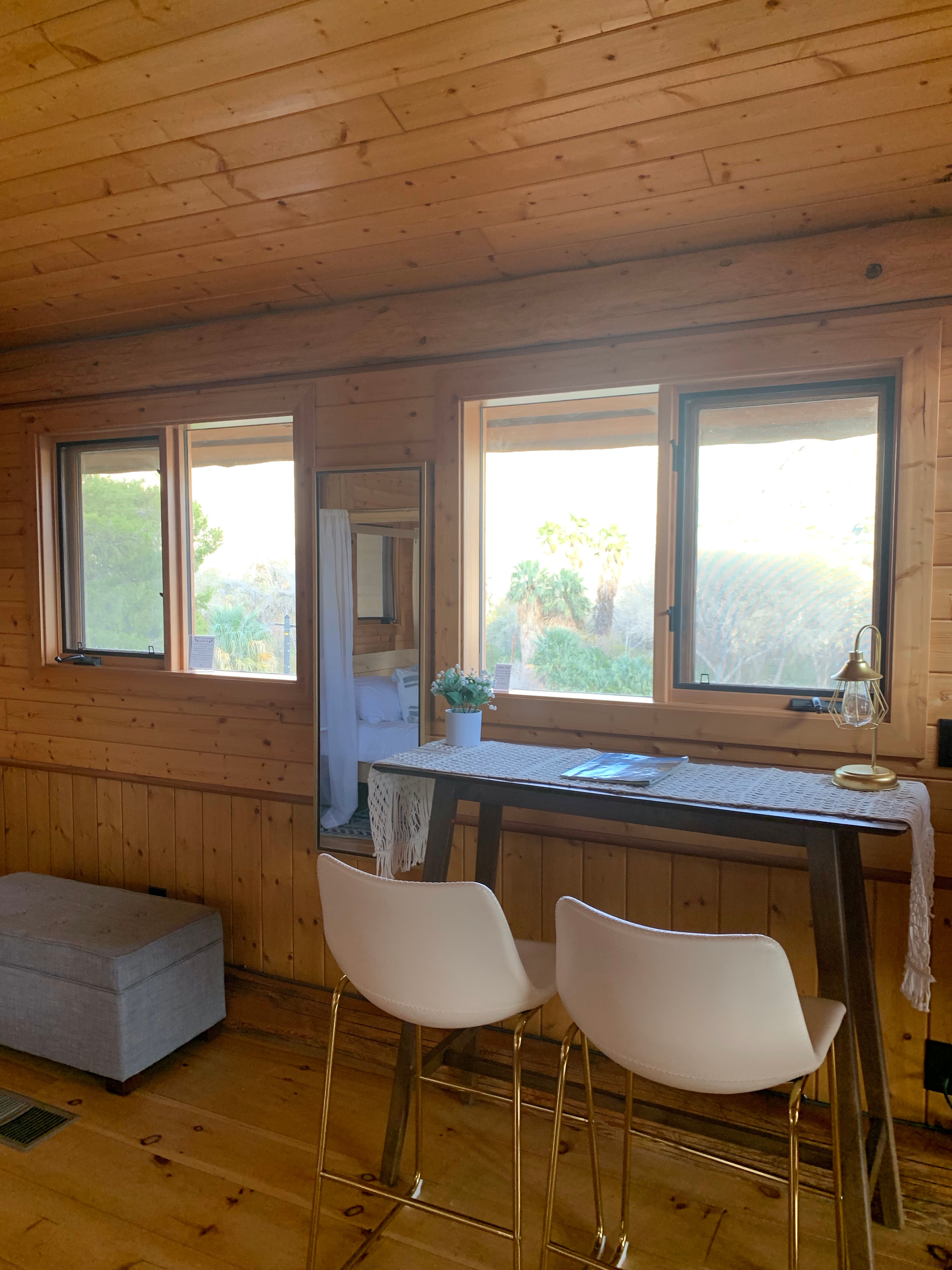 Whitewater Cabin: Desert Retreat