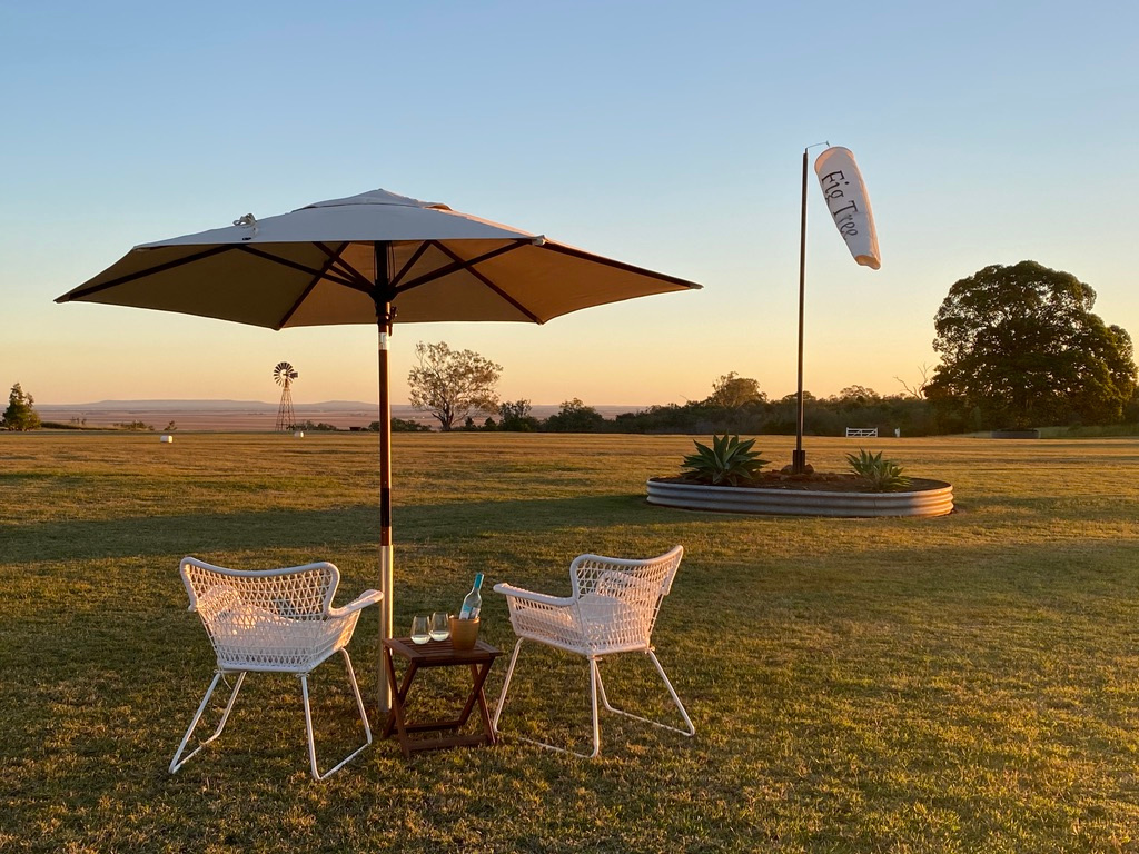 Stunning Views, Comfort, Peace & Quiet. The perfect escape for couples 