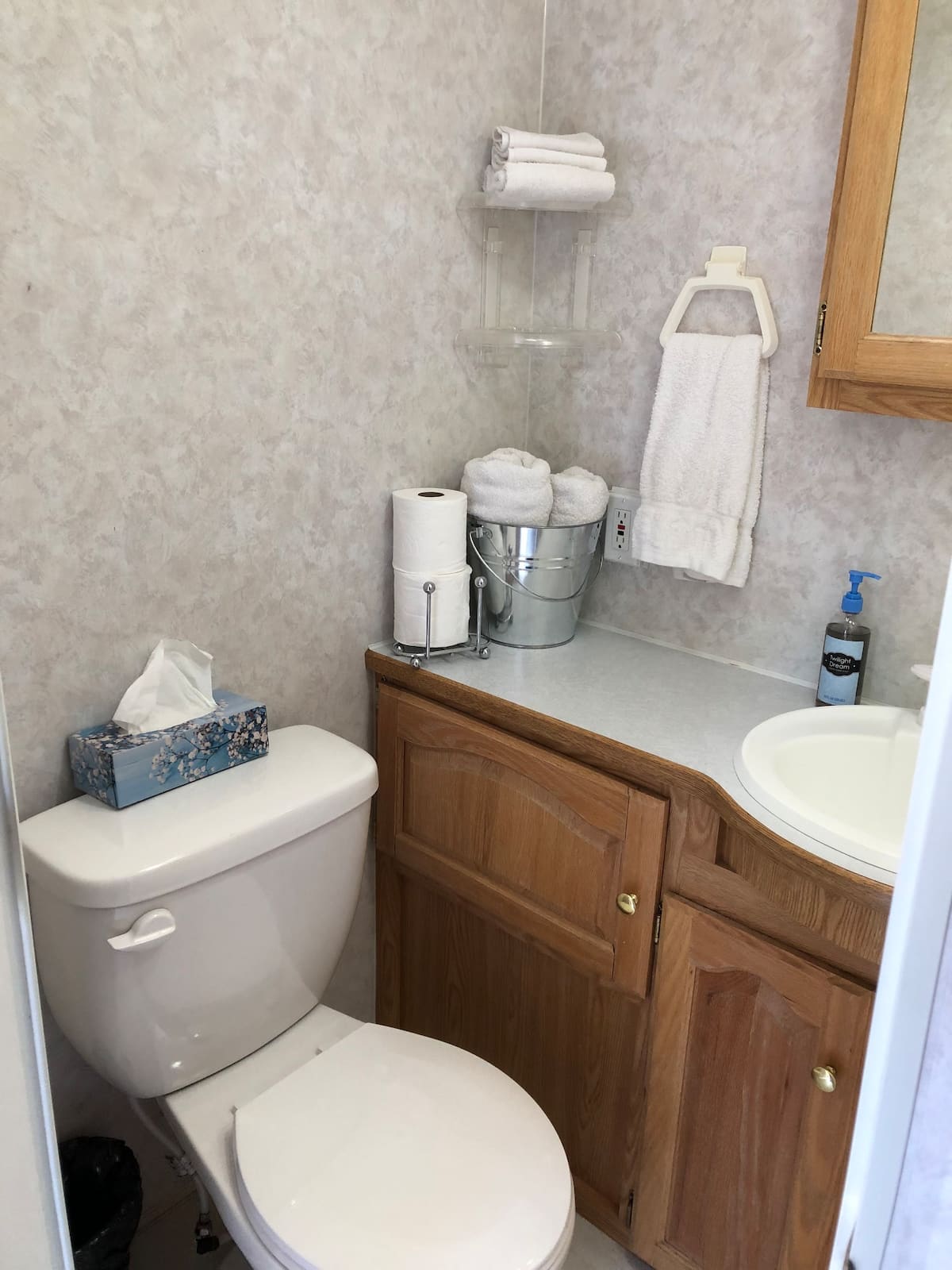 Garden Bay Hideaway Glamping & RV