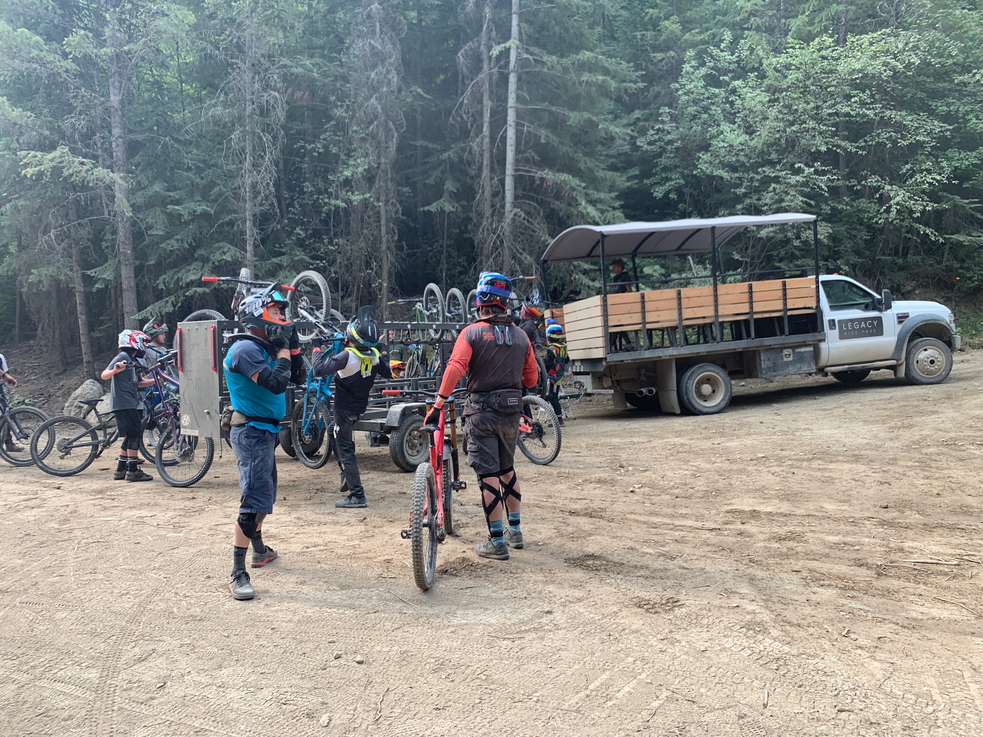 LEGACY BIKE PARK camping