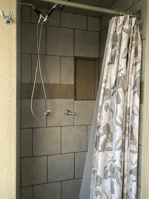 Bathroon shower