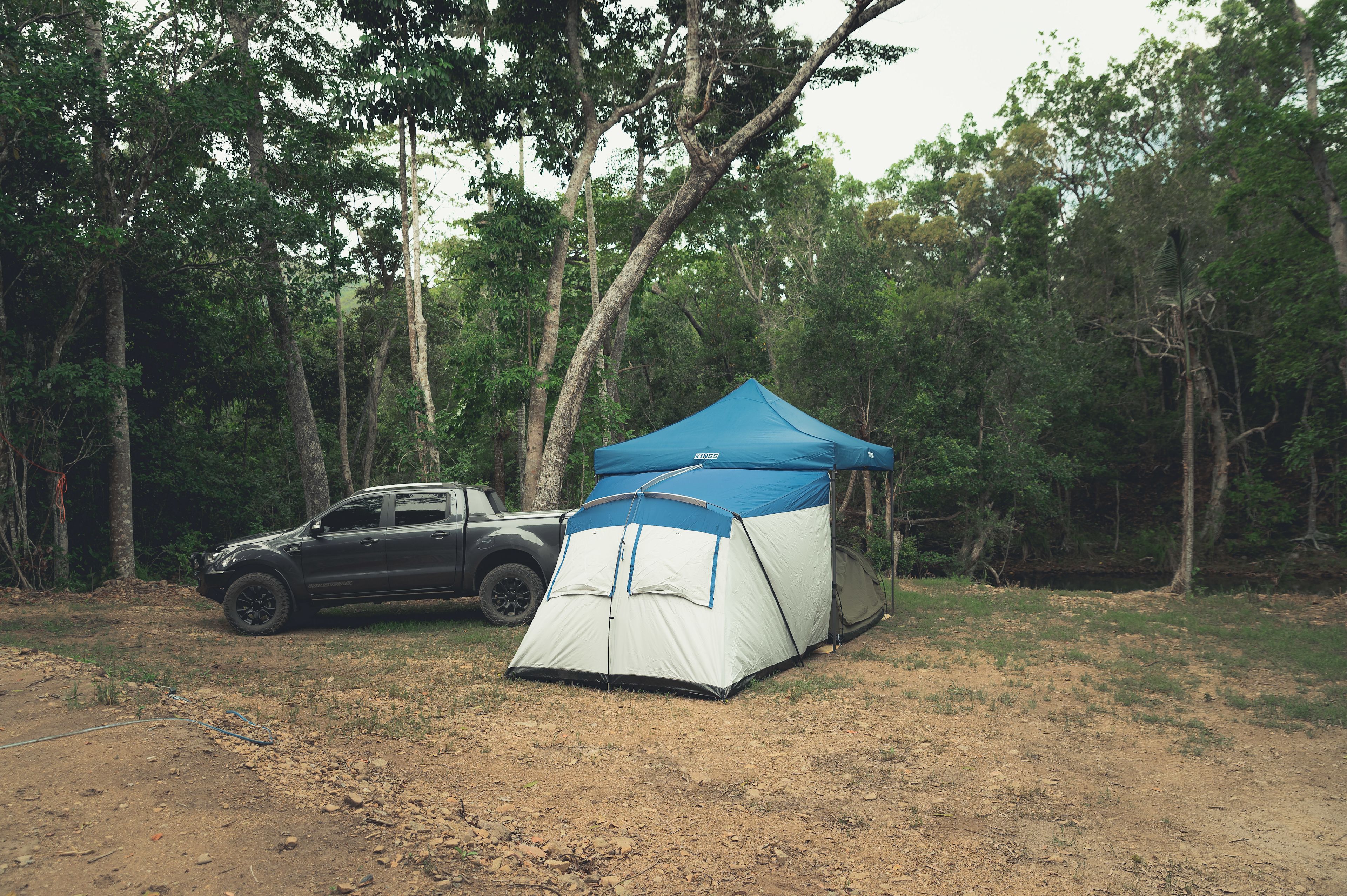 One of the other sites easily fits a large setup !