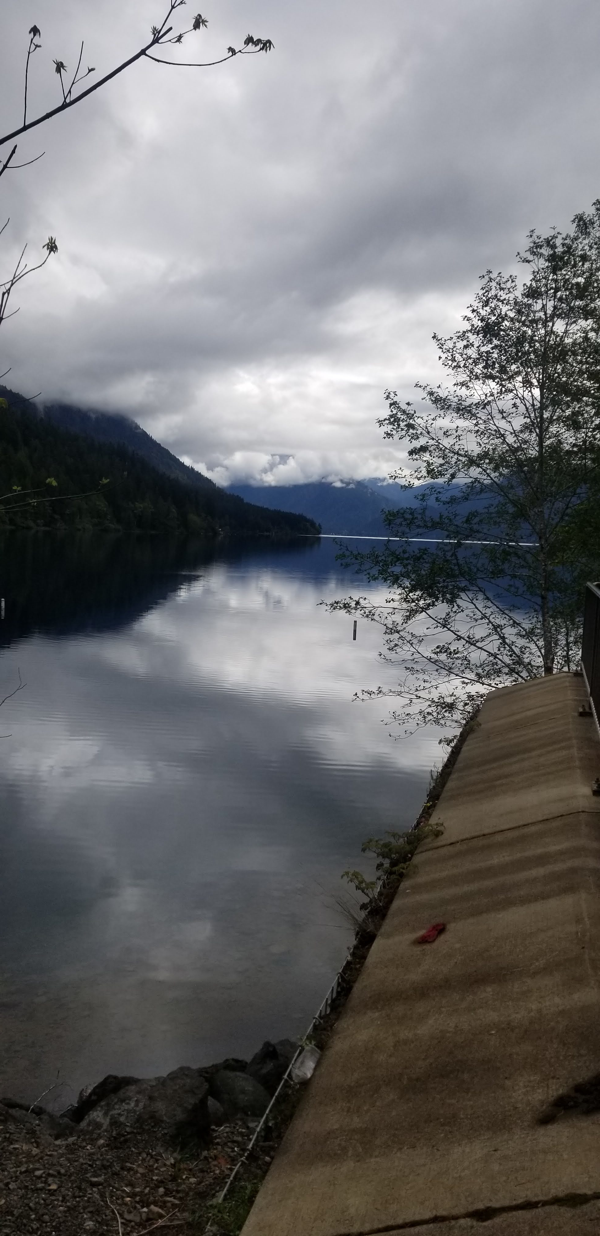Lake crescent 3 miles